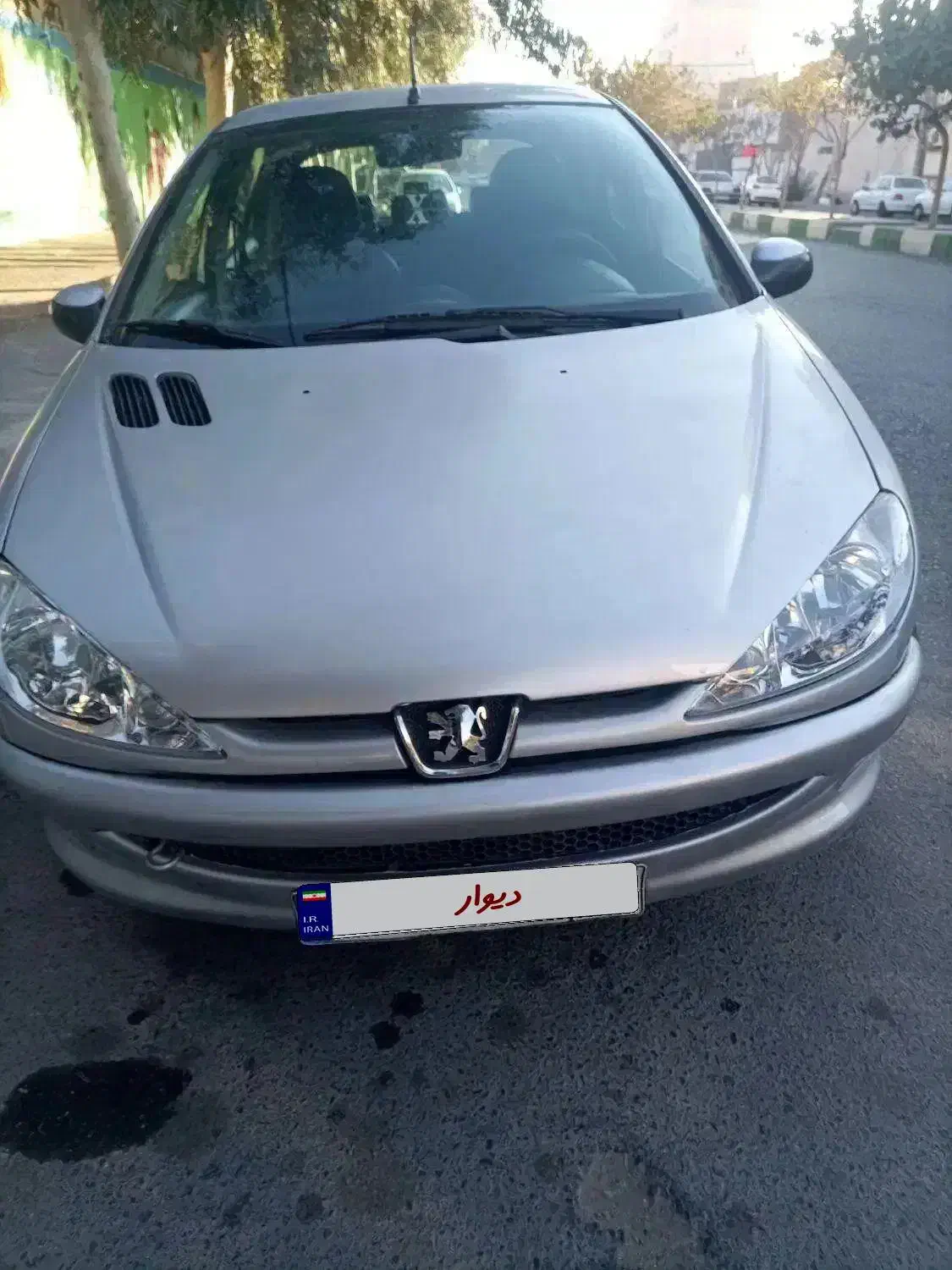 206تمیز 82 نقره ای|خودرو سواری و وانت|قم, قلعه یزدیها|دیوار