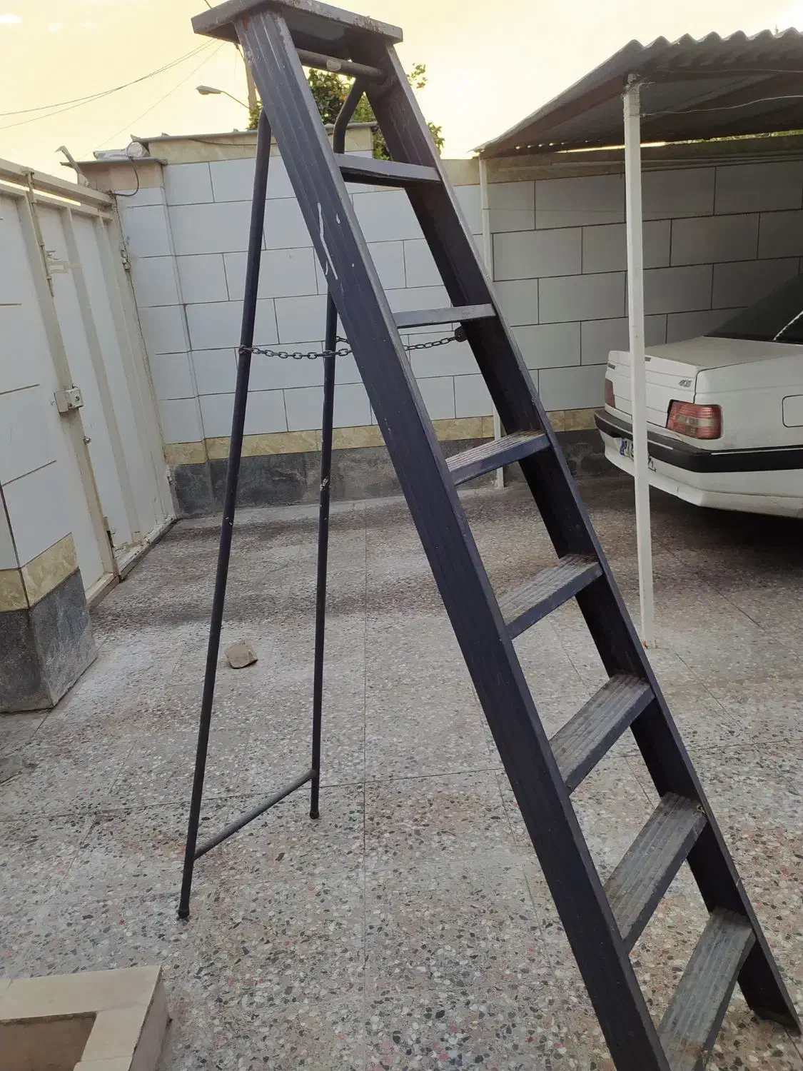 نردبون فلزی|ابزارآلات|شیراز, کوزه گری|دیوار