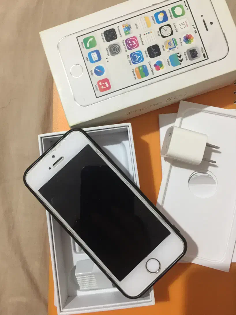 ایفون 5s -Gold|موبایل|شیراز, شهرک سراج‎|دیوار