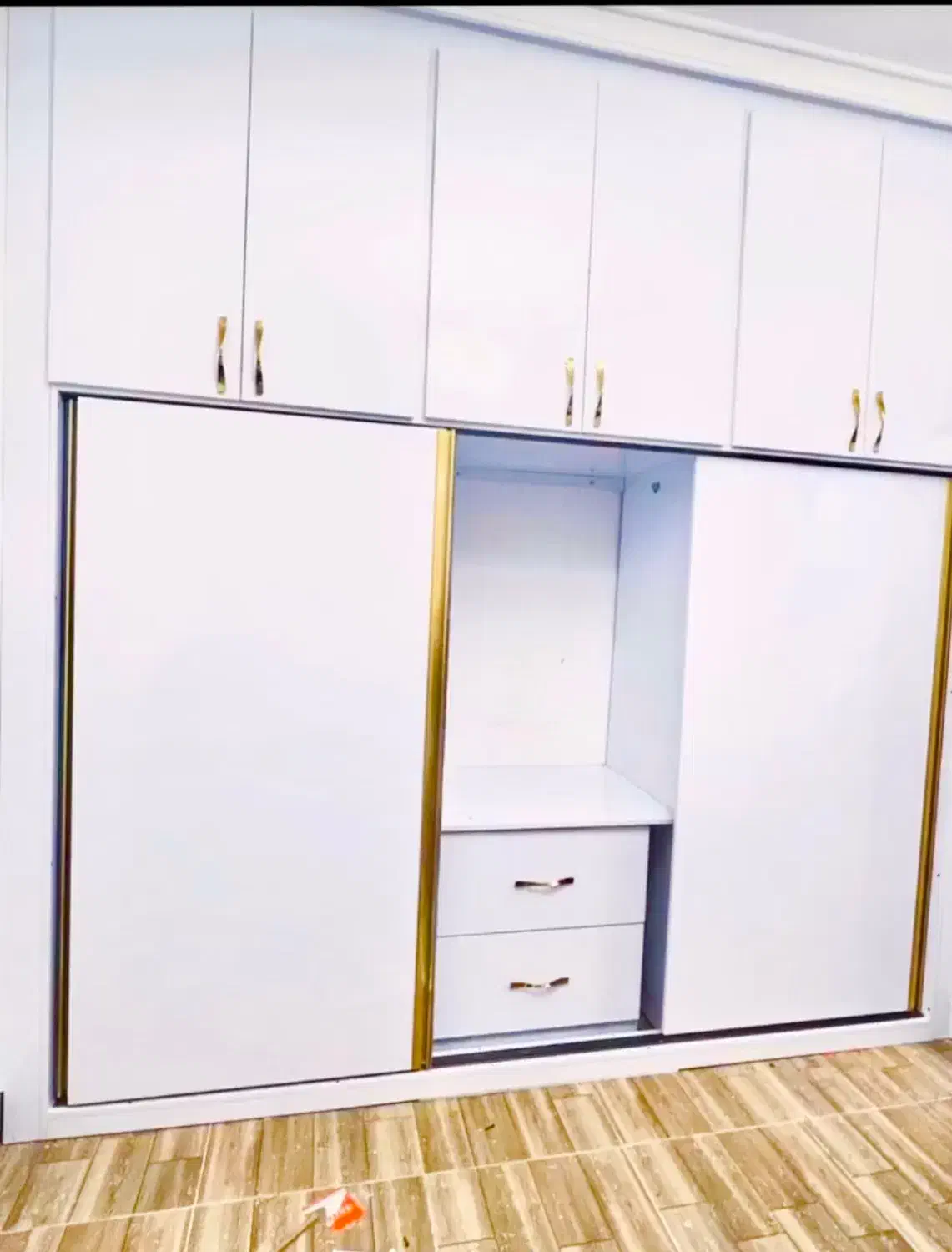 (اجرا  کمد دیواری ام دی اف متر 3200تومان)|جاکفشی، کمد، دراور|تبریز, |دیوار