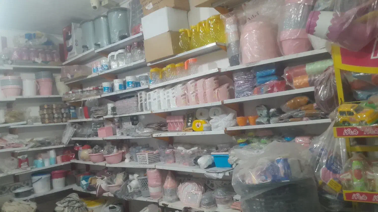 ظروف پلاستیکی|ظروف نگهدارنده، پلاستیکی، یکبارمصرف|قوچان, |دیوار