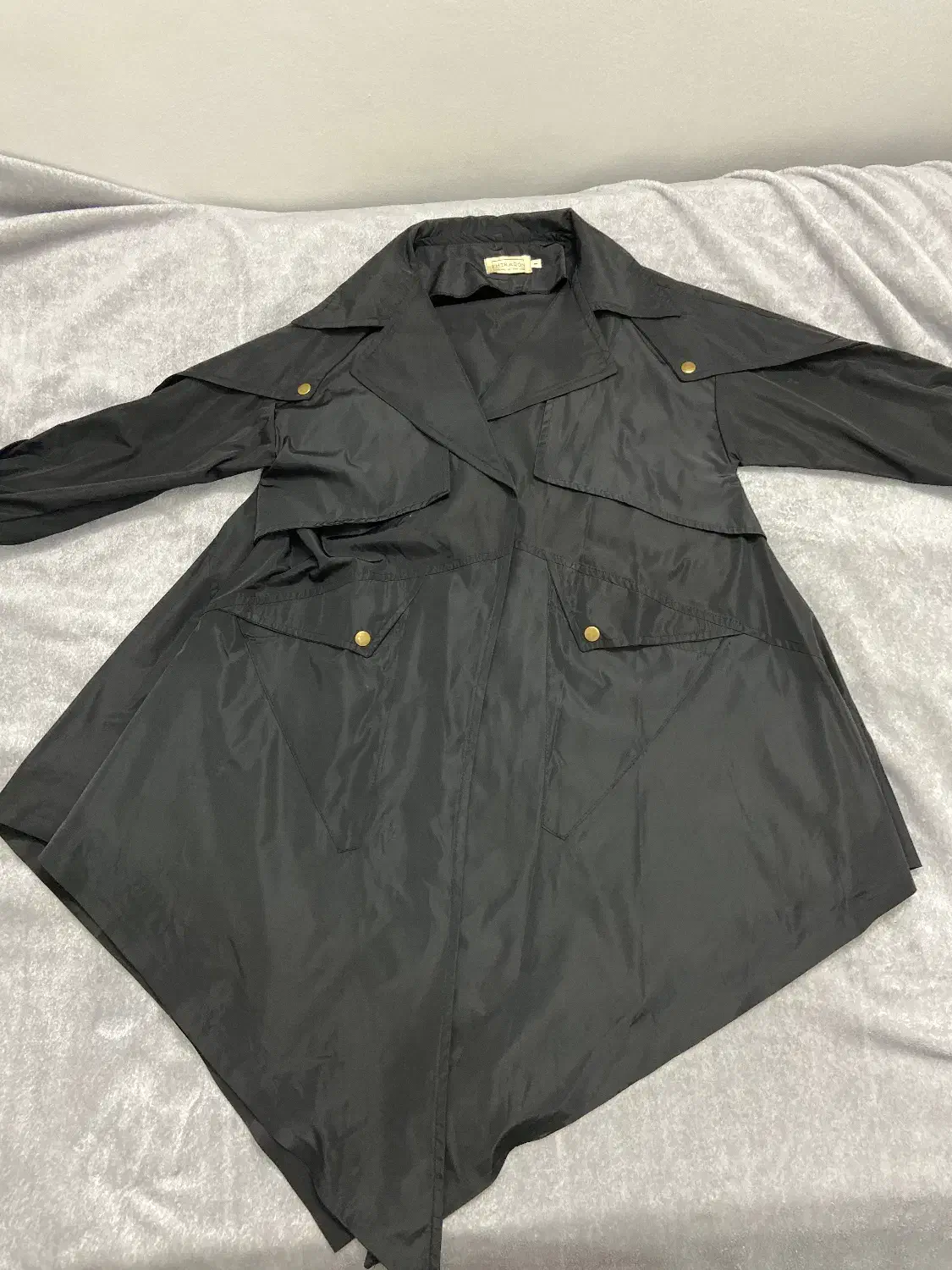 بارونی بلند نو|لباس|آمل, |دیوار