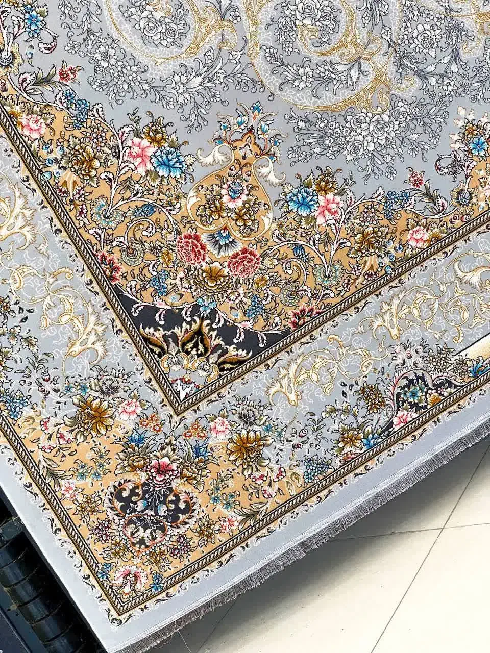 فرش ۱۲۰۰و۱۵۰۰‌شانه خرید مستقیم از کارخانه|فرش|کاشان, شهرک صنعتی راوند|دیوار