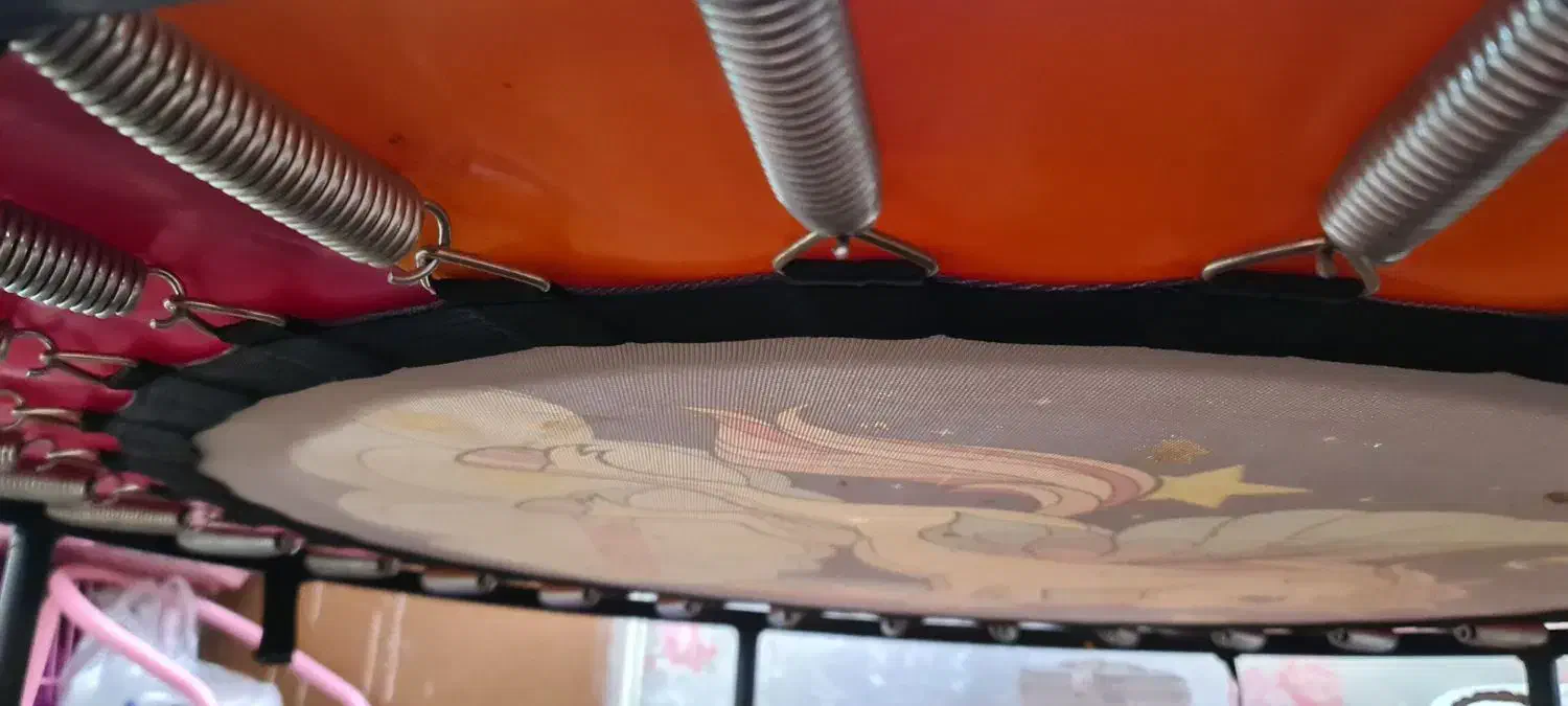 ترامپولین عروسکی|اسباب‌بازی بچه|شاهین‌شهر, شهرک گلدیس|دیوار