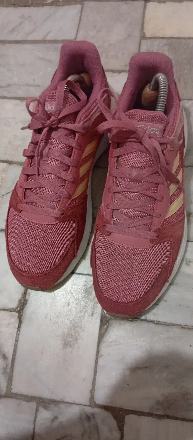 کتونی آدیداس|کیف، کفش، کمربند|باقرشهر, |دیوار