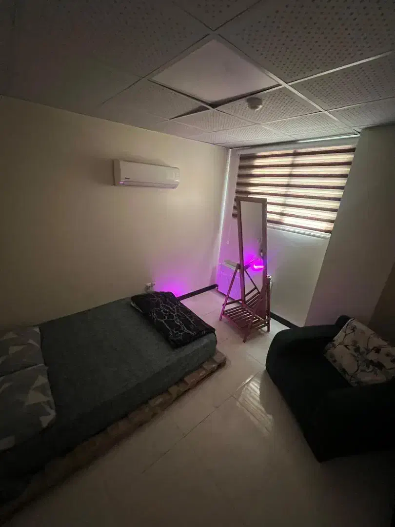 سوییت روزانه هتل اپارتمان اسکان روزانه مبله|اجارهٔ کوتاه‌مدت آپارتمان و سوئیت|اصفهان, شهرک سلامت|دیوار