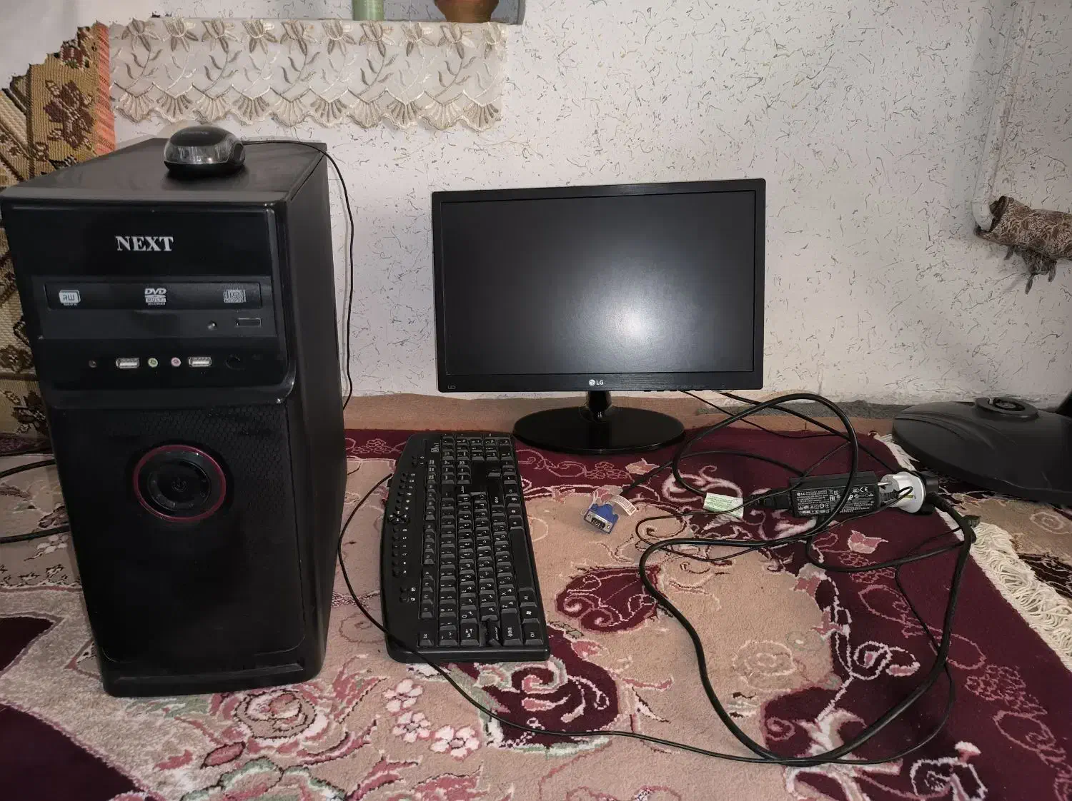 کامپیوتر|رایانه رومیزی|اقبالیه, |دیوار