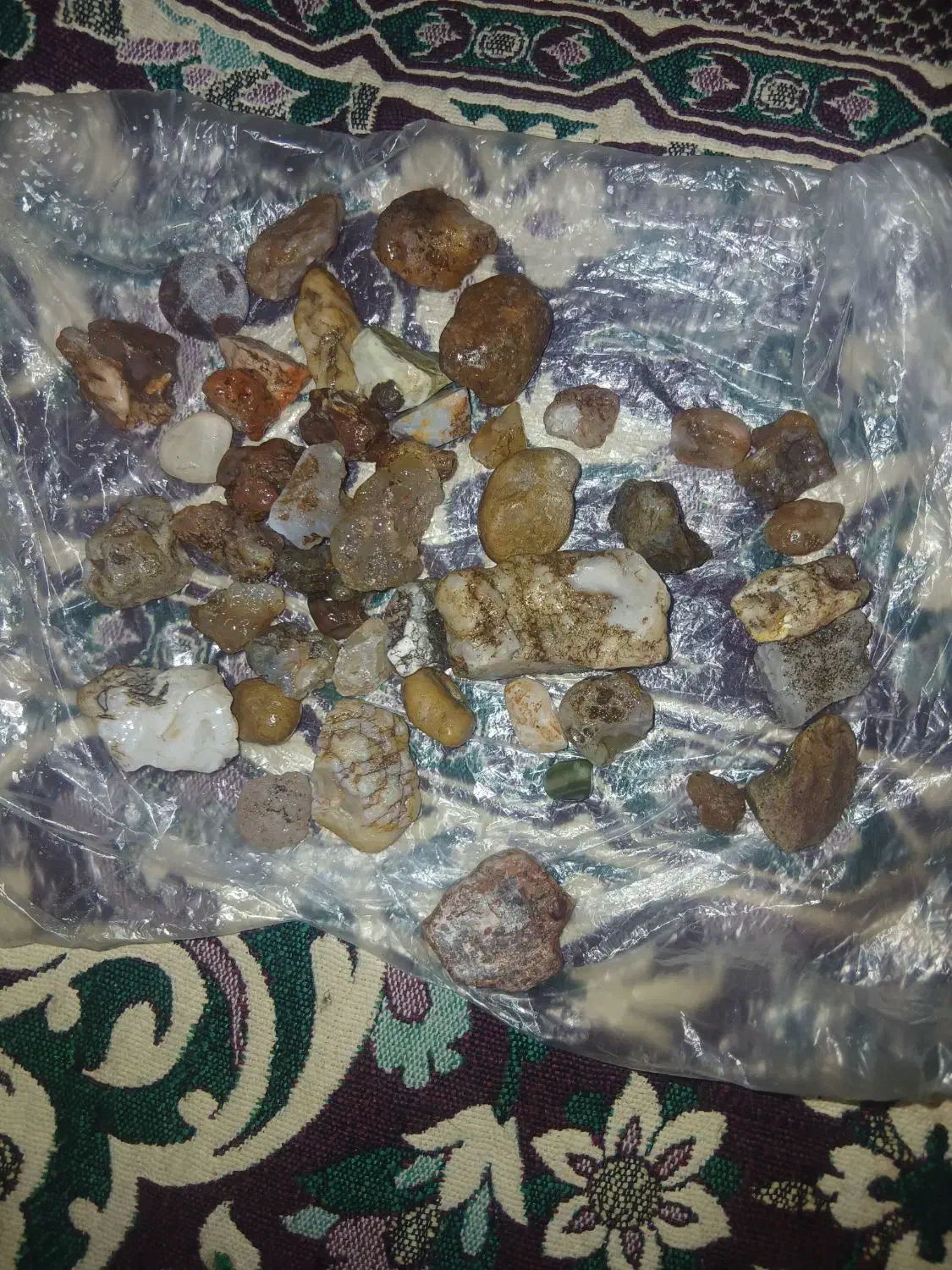 سنگ عقیق شجریاقوت بیشترین هاهست|کلکسیون اشیاء عتیقه|قیروکارزین, |دیوار