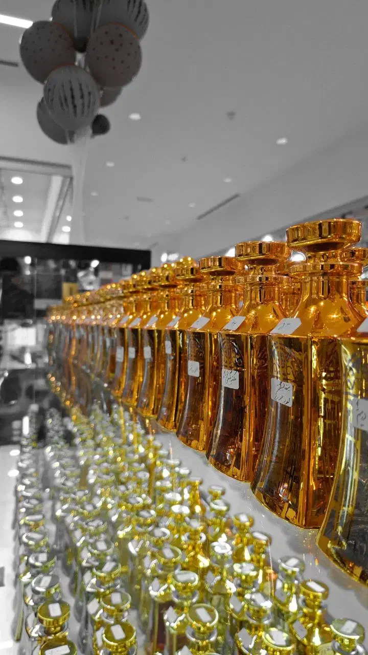 فروشنده خانم، شیفت صبح عطرفروشی|استخدام بازاریابی و فروش|بروجرد, |دیوار