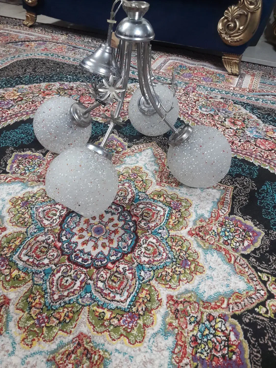 لوستر چهار شاخه|لوستر و چراغ آویز|کاشان, آیت الله سعیدی|دیوار