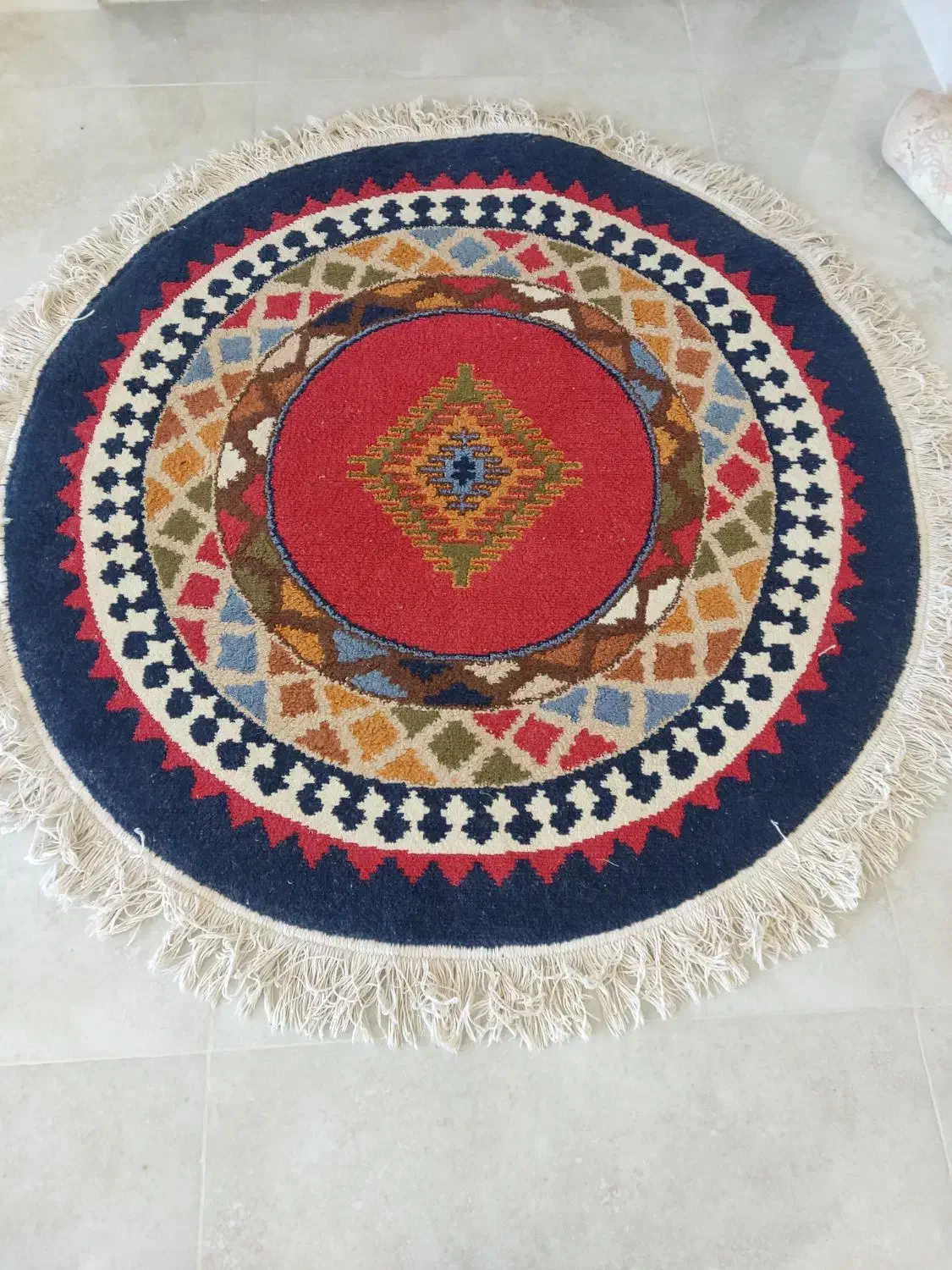 فرش گرد و تابلو آیت الکرسی|فرش|ارومیه, |دیوار