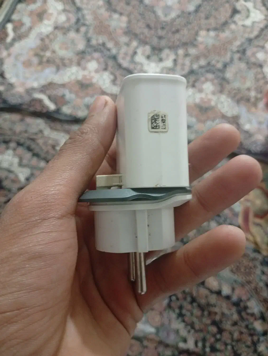 شارژر اصلی است|لوازم جانبی موبایل و تبلت|زابل, |دیوار