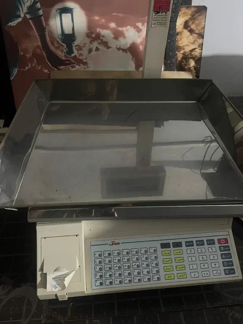 فروش یک دستگاه ترازو دیجیتال ۶۰کیلو|فروشگاه و مغازه|بندرعباس, |دیوار