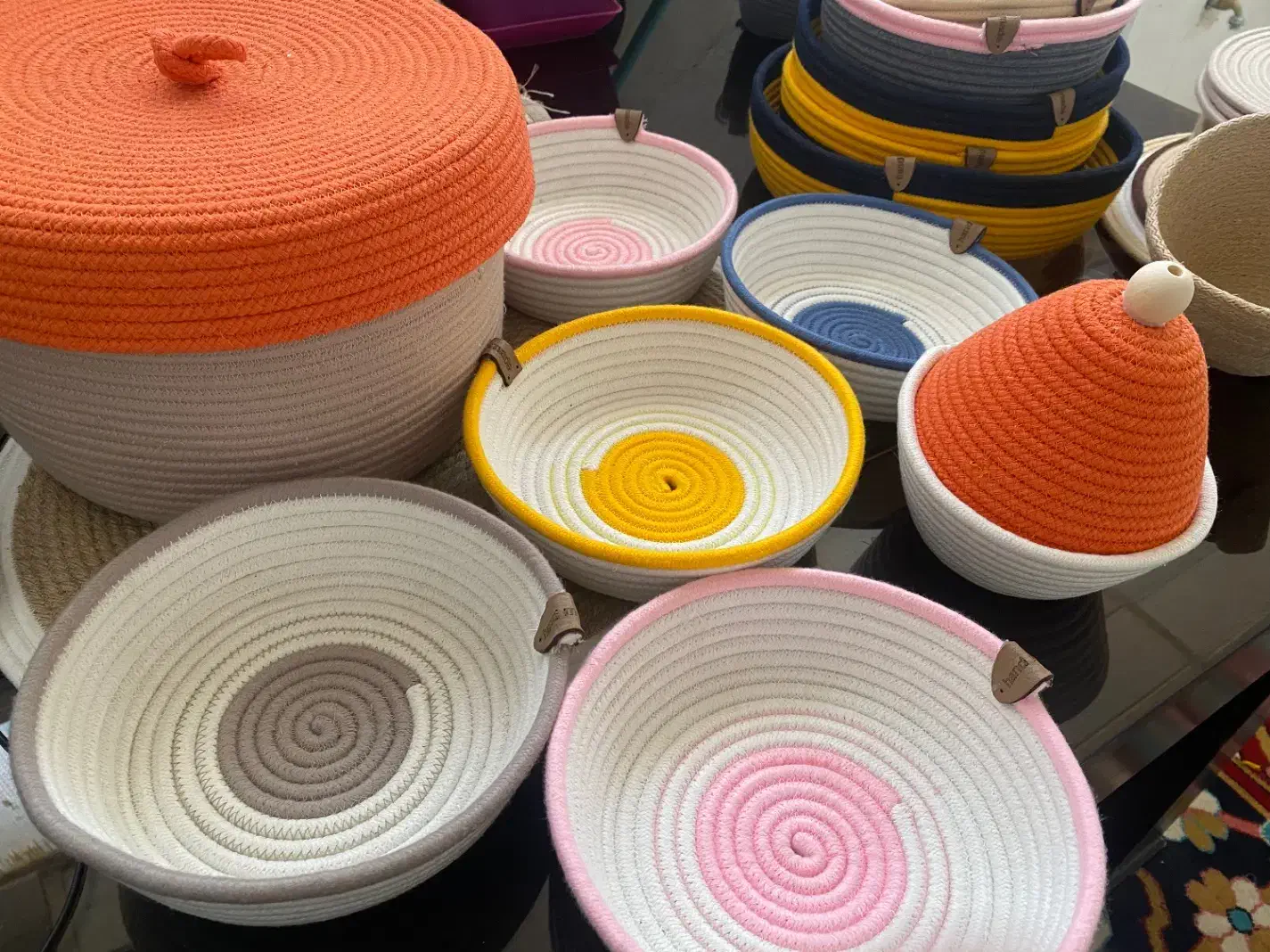 نظم‌دهنده و ظروف قیطان‌دوزی دست ساز|صنایع دستی و سایر لوازم تزئینی|بیرجند, |دیوار