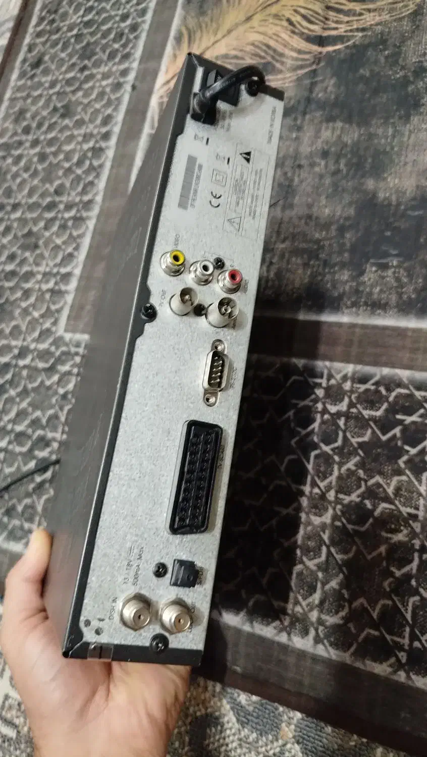 گیرنده hivion|صوتی و تصویری|صدرا-فارس, فاز ۱|دیوار