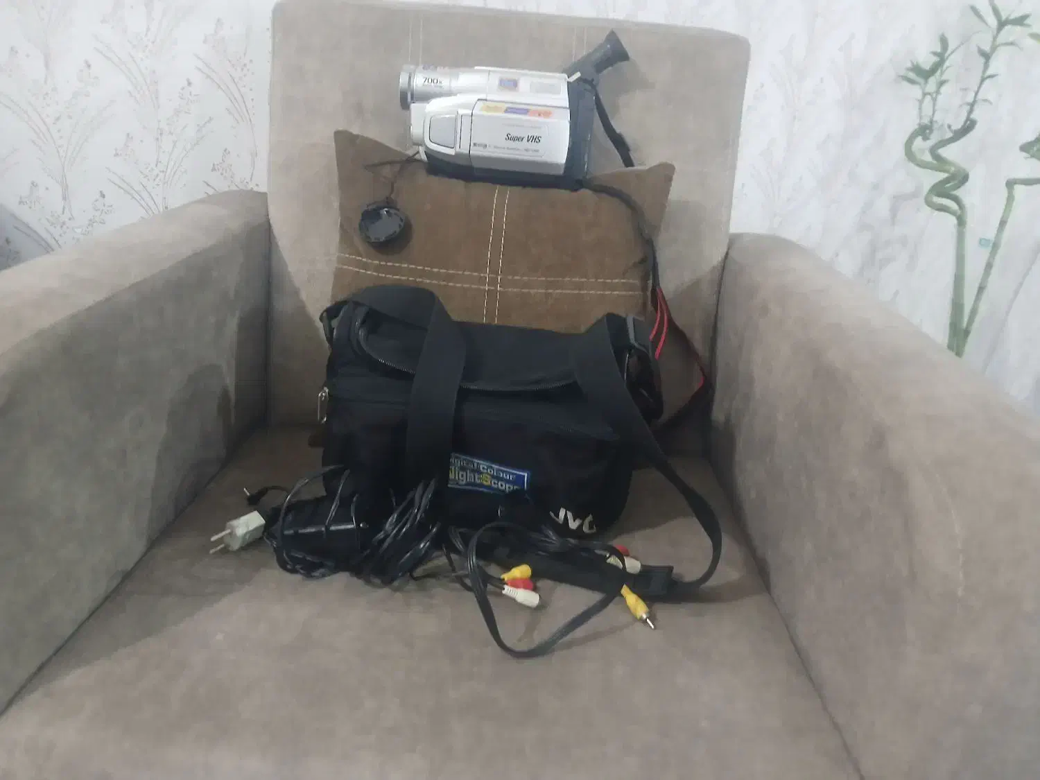 دوربین فیلم برداری جی وی سی|دوربین عکاسی و فیلمبرداری|نسیمشهر, |دیوار