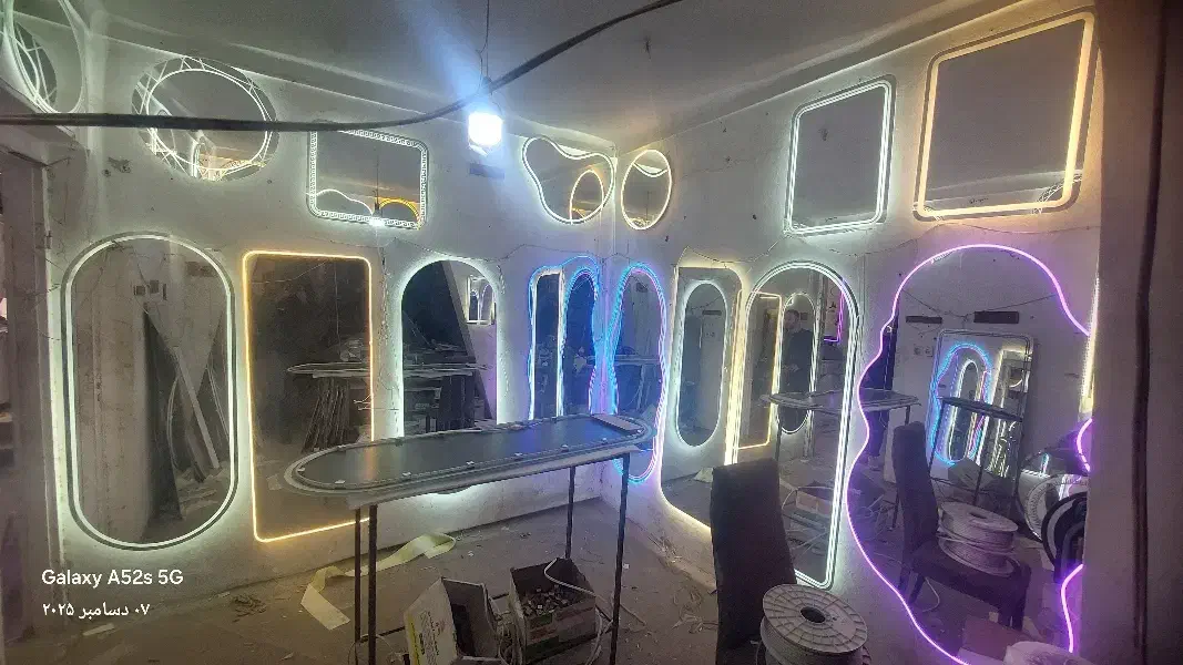 آینه قدی|آینه|فیروزآباد (فارس), |دیوار