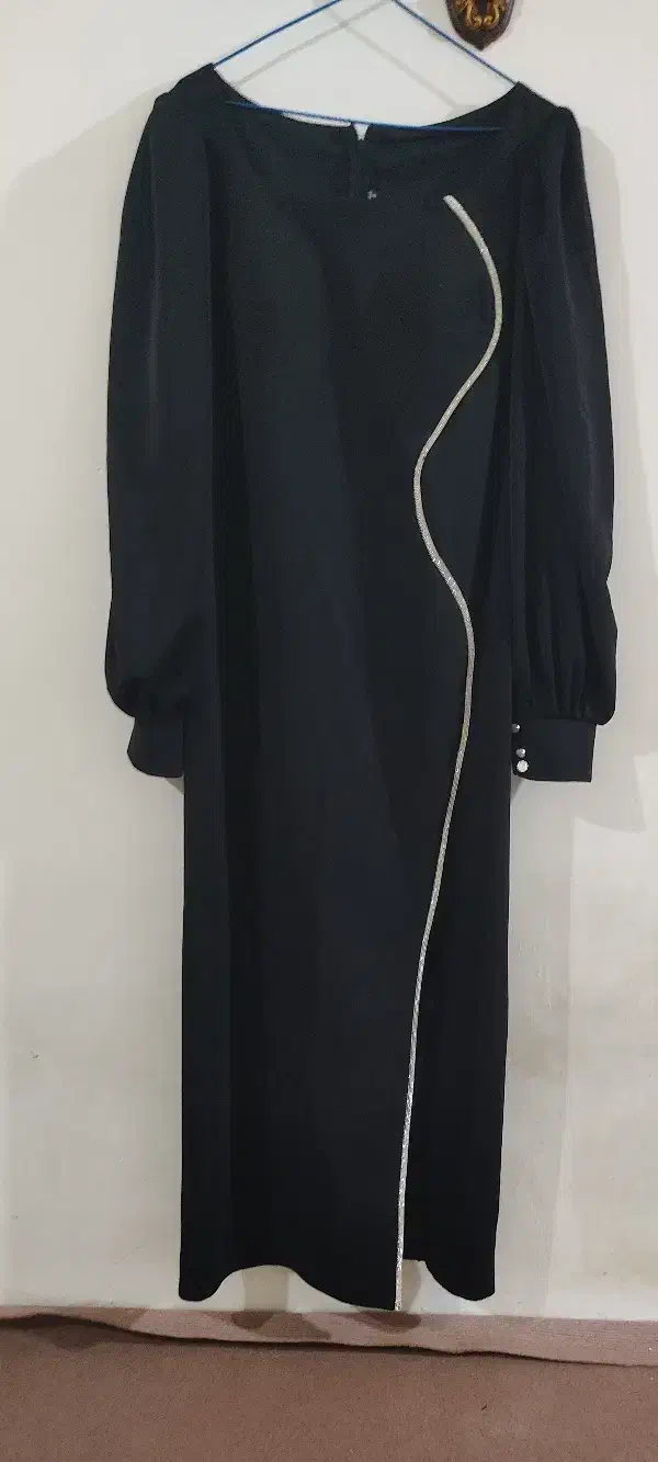 لباس مجلسی|لباس|پاکدشت, حصار امیر|دیوار