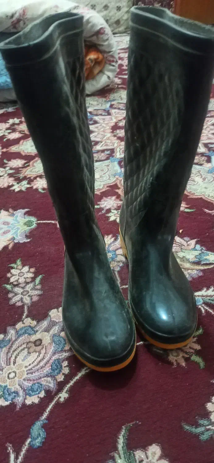 فروش چکمه سایز ۳۸. تخفیف داره|کیف، کفش، کمربند|کازرون, |دیوار