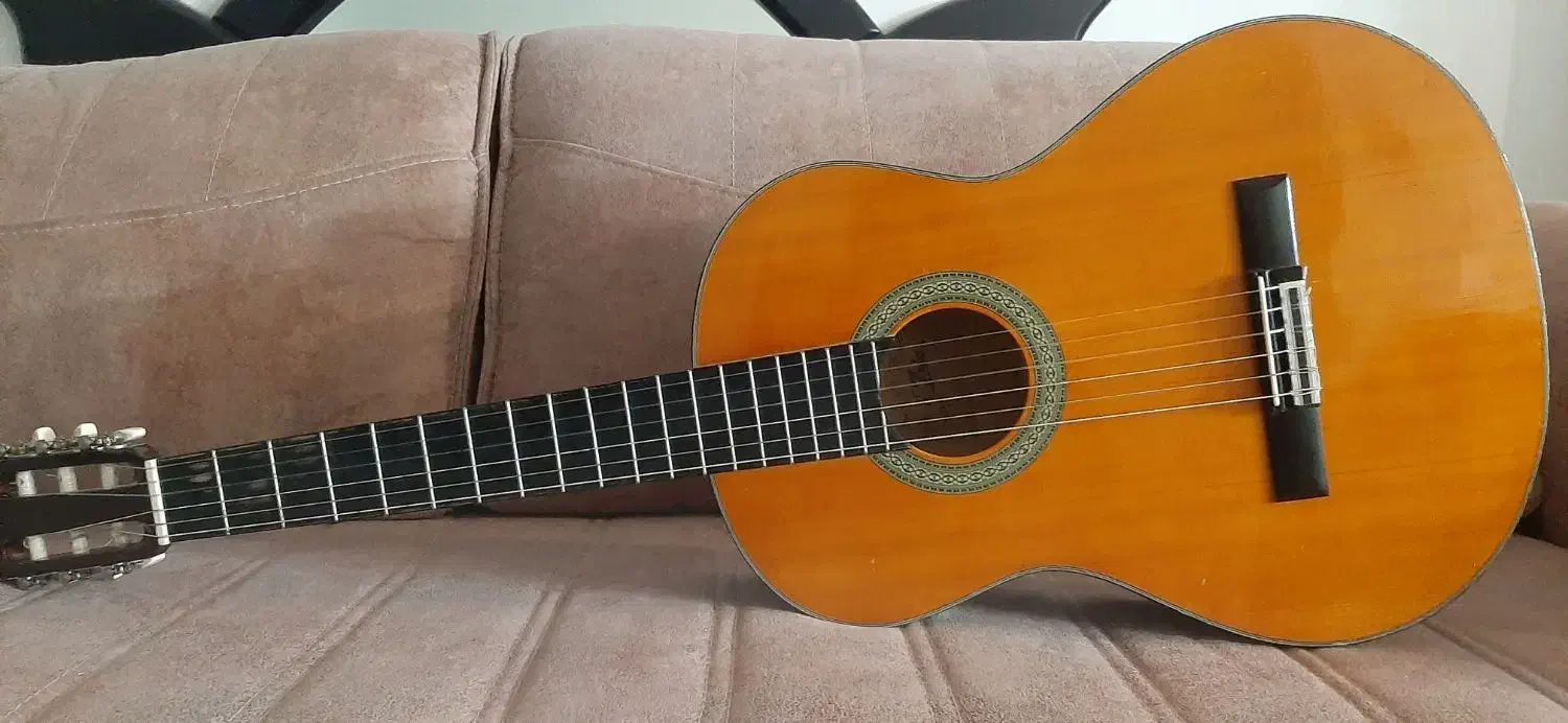 گیتار آریاAk30|گیتار، بیس، امپلیفایر|ابهر, |دیوار