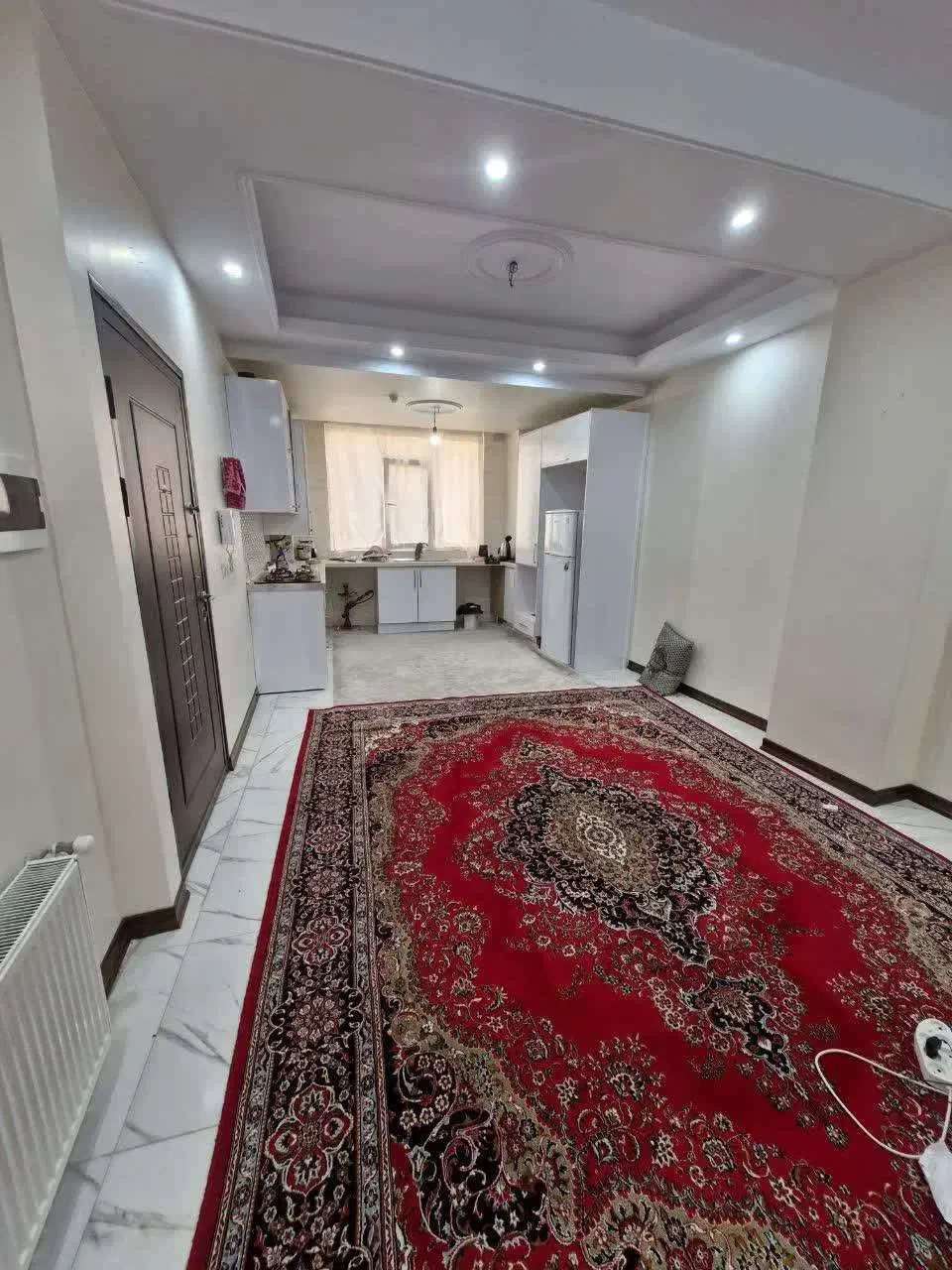 نظافتچی خانم جوان|استخدام سرایداری و نظافت|تهران, آبشار|دیوار