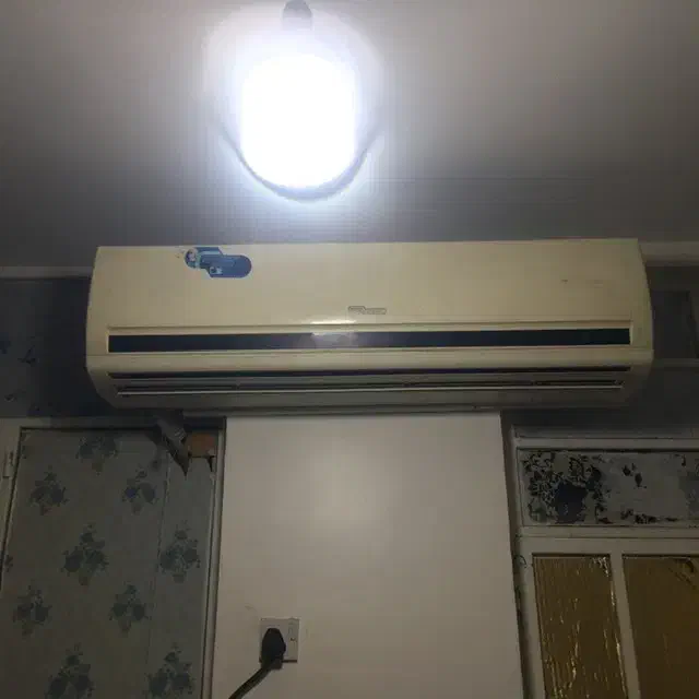 کولر دو تیکه. نیاز ب تعمیر فروشی هس.|کولر گازی و فنکوئل|اهواز, منبع اب|دیوار