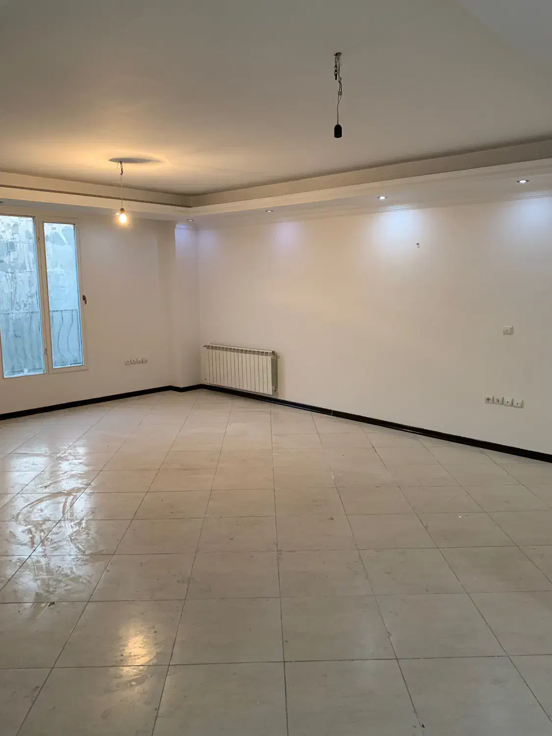 ۹۳ متر دو خواب شیان ( لویزان ) ( با امکانات )