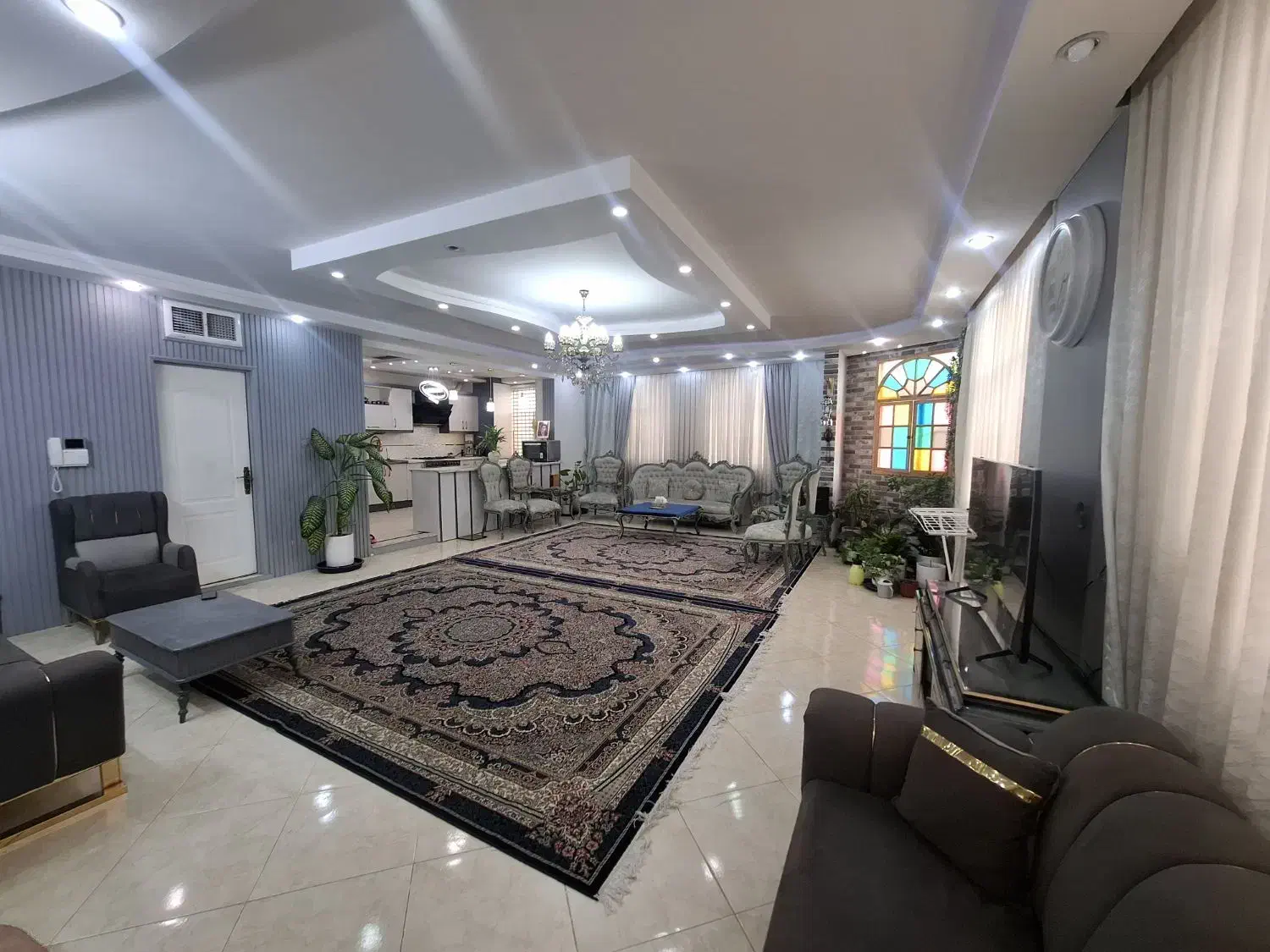 آپارتمان هجرت ۴/عامل۳۹/قولنامه/|فروش آپارتمان|مشهد, شهید مطهری|دیوار