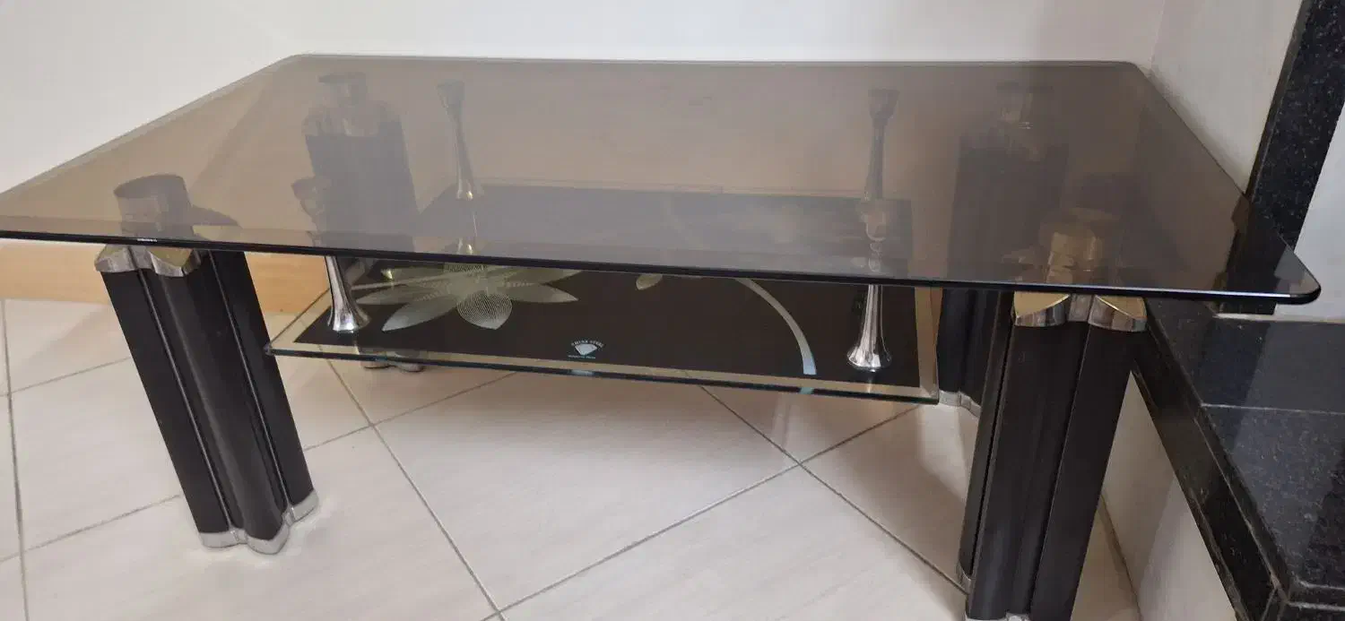 میز شیشه ای|مبلمان خانگی و میز عسلی|سمنان, |دیوار