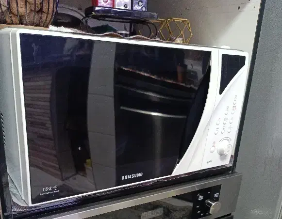 ماکروفر سامسونگ اصل|اجاق گاز و لوازم برقی پخت‌وپز|ری, سیزده آبان|دیوار