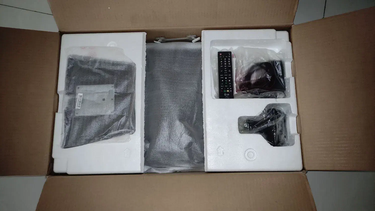 تلویزیون 29 ال جی|تلویزیون و پروژکتور|تهران, ستارخان|دیوار