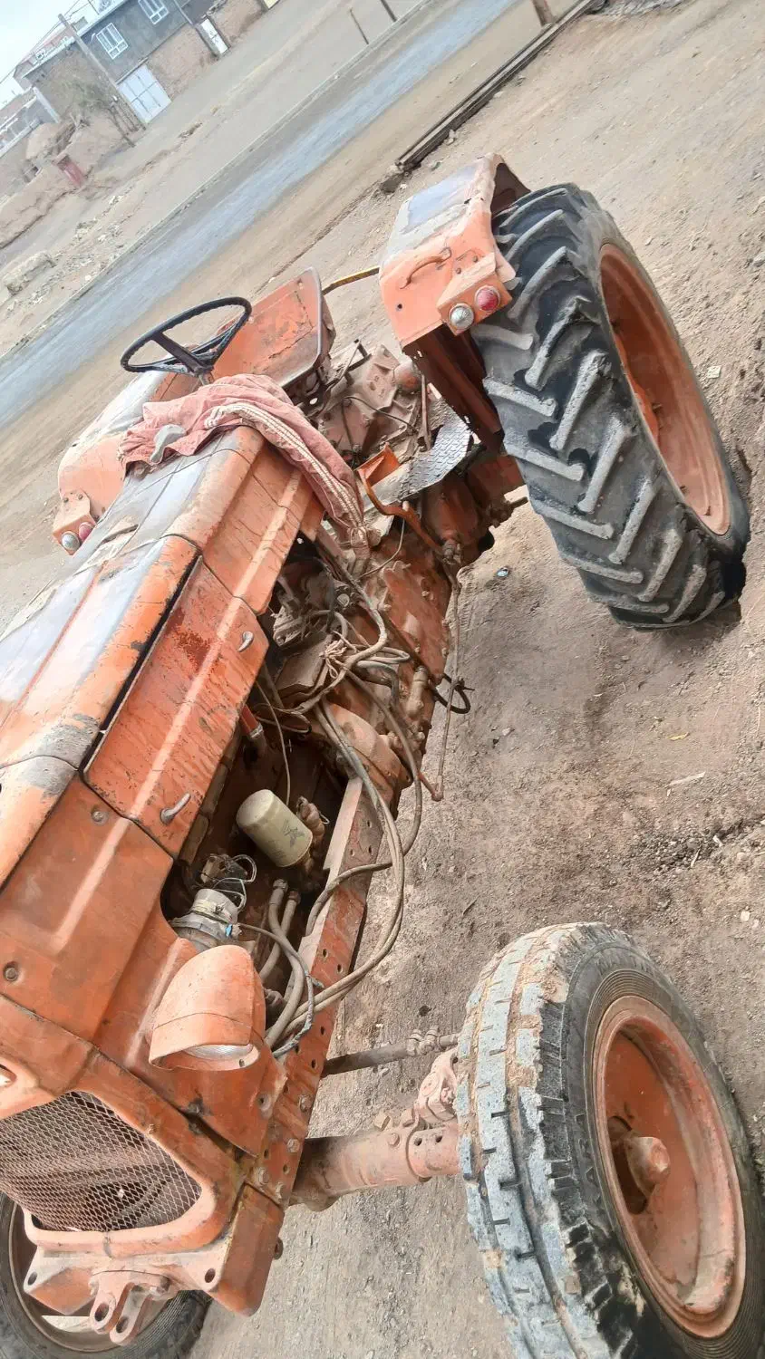 تراکتور رمانی مدل 63|خودرو سنگین|تربتحیدریه, میدان مرکزی|دیوار