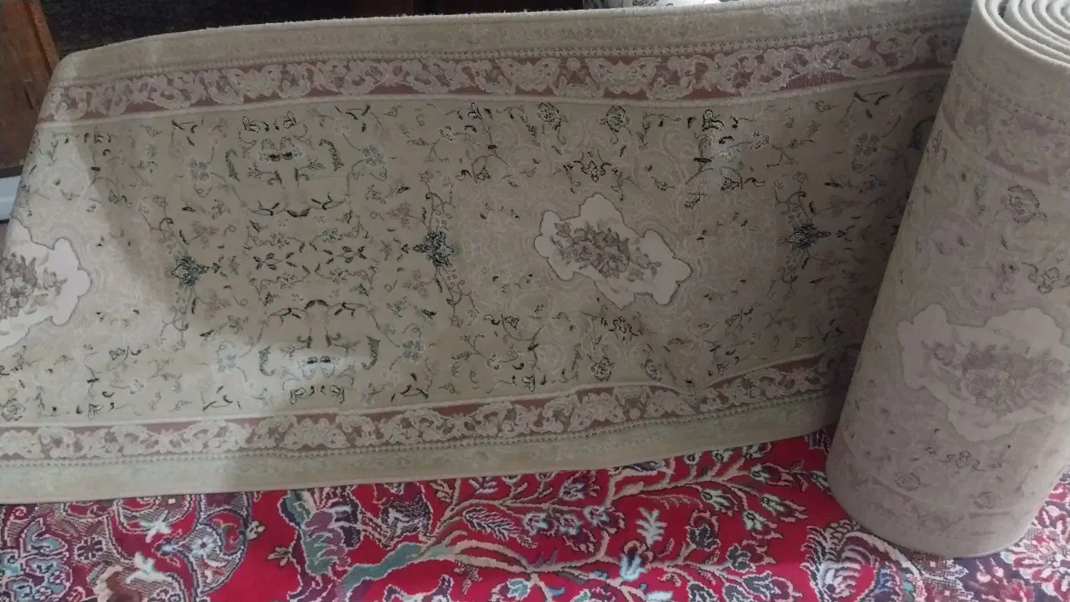 کناره ۷متری سالم ماشینی عرض ۱متری کرم رنگ|فرش|تبریز, |دیوار