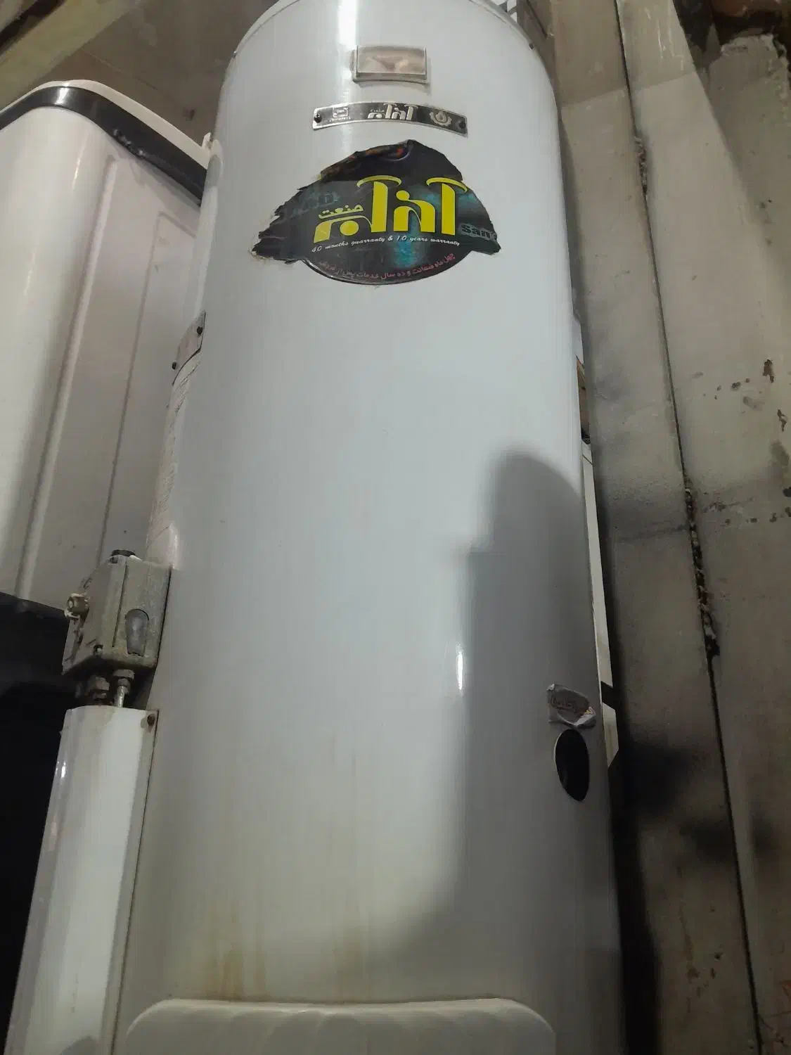 ابگرمکن گازی ۱۰۵و ۹۰ لیتری در حد نو دو عدد|آبگرمکن، پکیج، شوفاژ|قم, شهرک امام حسن|دیوار