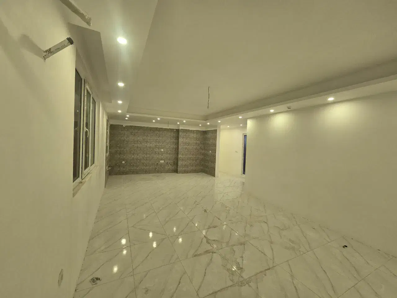 فروش آپارتمان ۱۰۰ متری/نوساز/سوم خرداد|فروش آپارتمان|بندرعباس, |دیوار