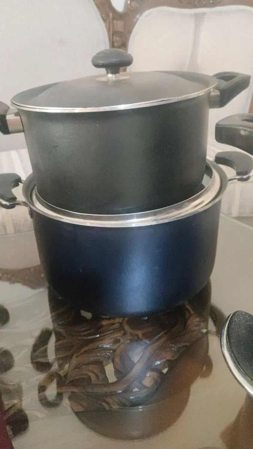 قابلمه|ظروف پخت‌وپز|تهران, آهنگ|دیوار