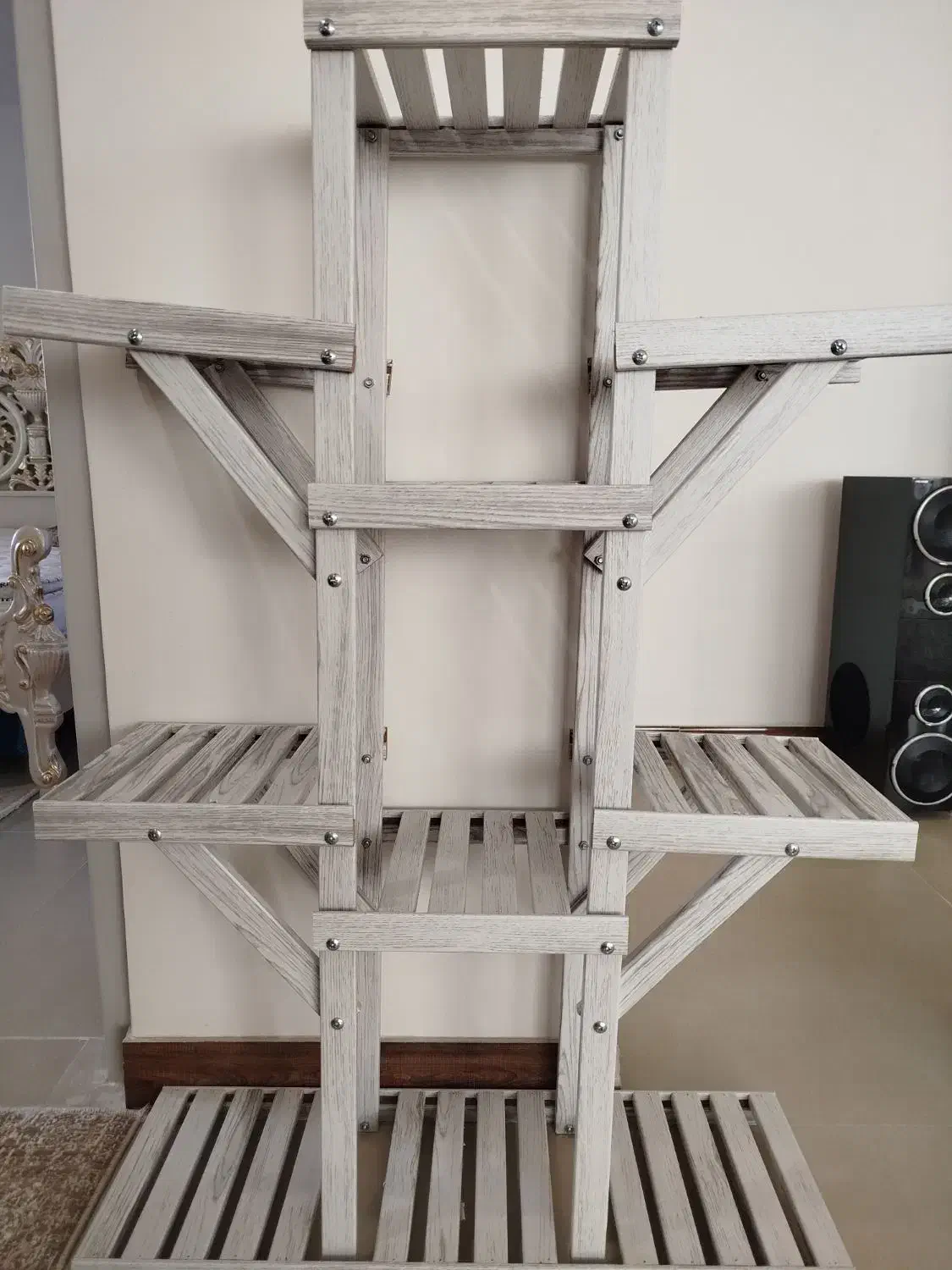 استند و پایه گل و گیاه|گل و گیاه طبیعی|پردیس, فاز ۱۱|دیوار