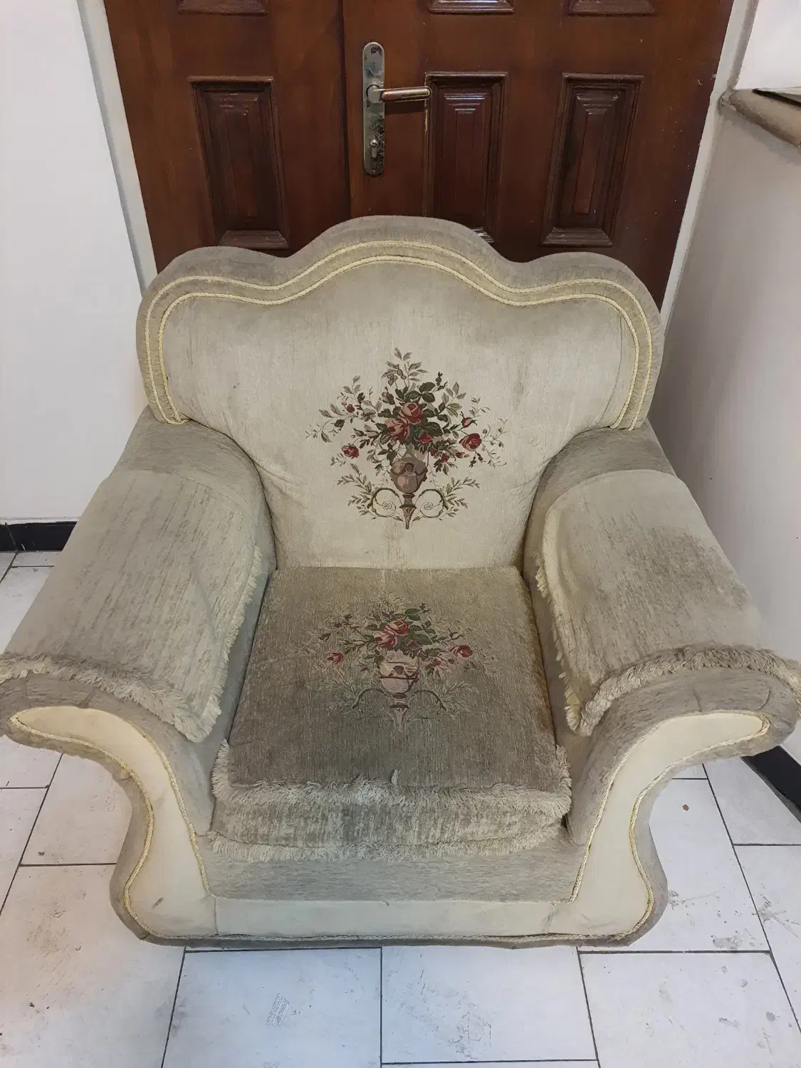 مبلمان راحتی ۷ نفره|مبلمان خانگی و میز عسلی|تهران, صادقیه|دیوار