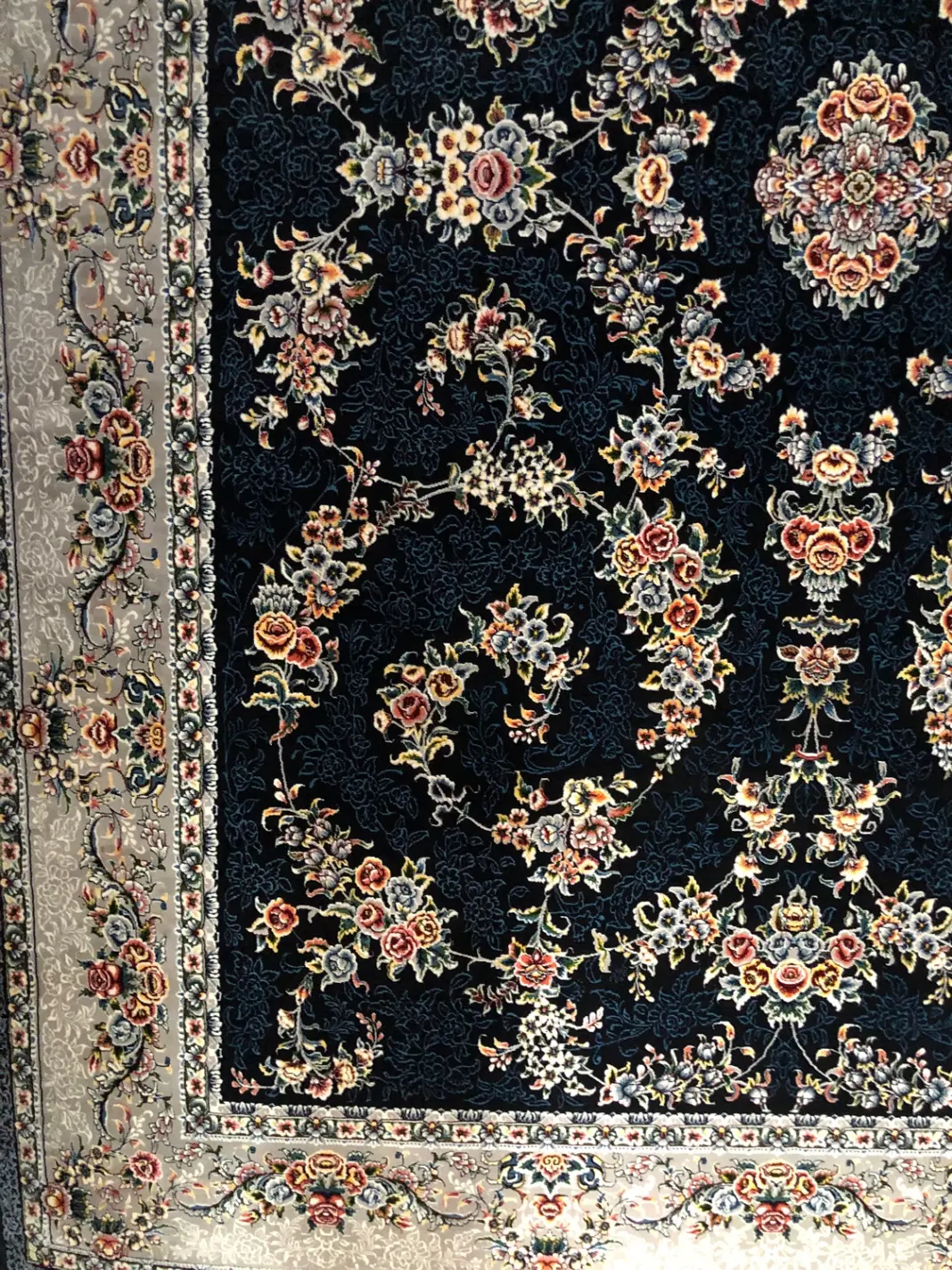 فرش ۹ متری ۱۰۰۰ شانه تراکم ۳۰۰۰ درچه یک اکبند|فرش|تهران, شهرک ولیعصر شمالی|دیوار