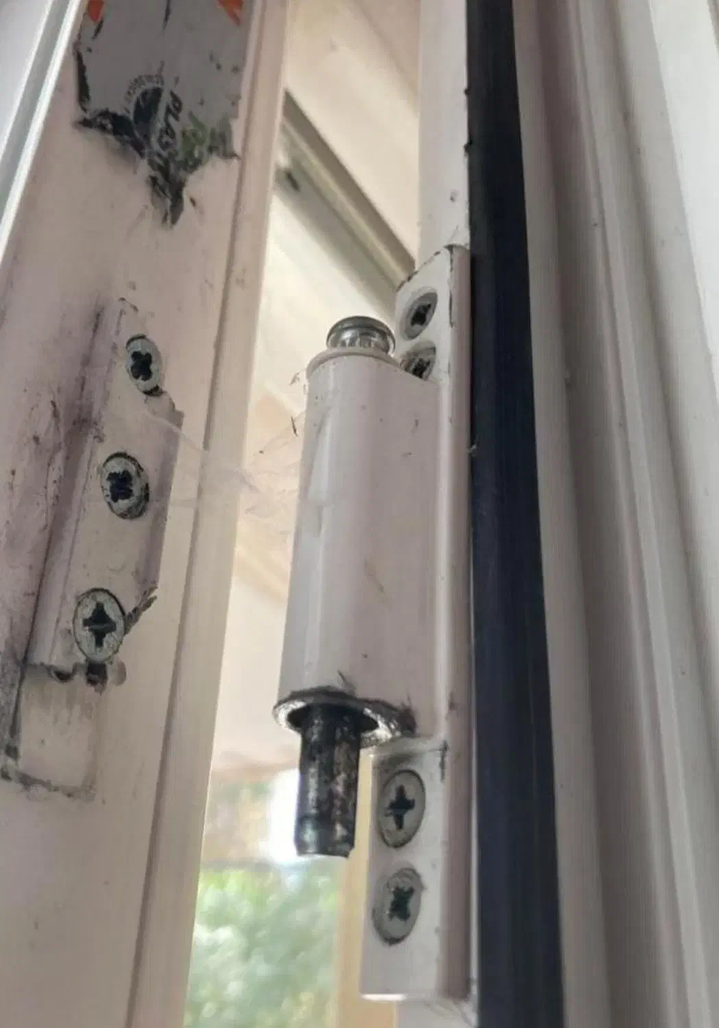 تولید درب و پنجره پردیس .ریگلاژ . توری .بستن بالکن|خدمات پیشه و مهارت|پردیس, فاز ۸|دیوار