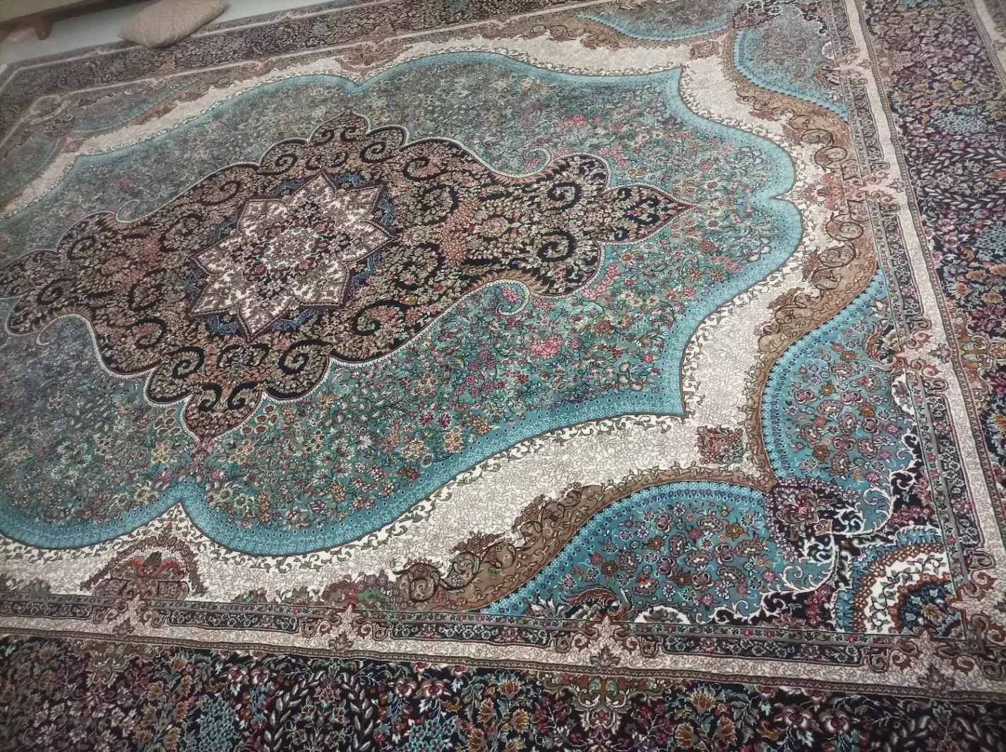 فرش مشهد ۱۲ متری فیروزه ای در حد نو|فرش|سمنان, |دیوار