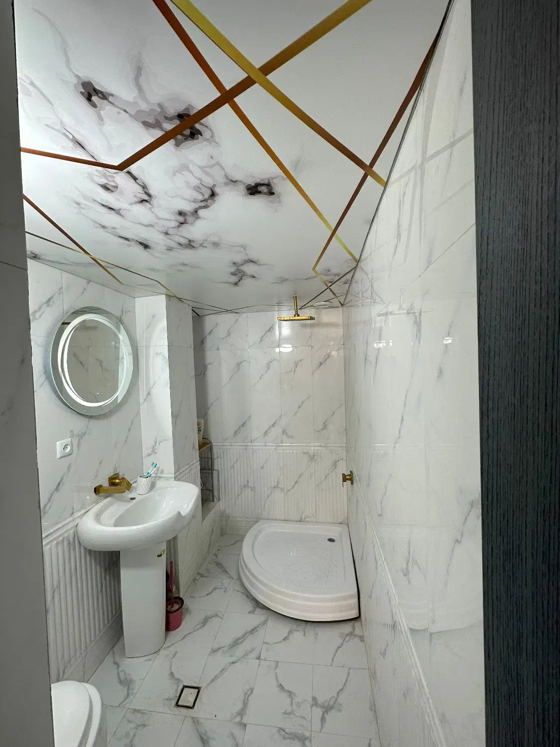 فروش یا معاوضه خانه 3 طبقه|فروش خانه و ویلا|شهرکرد, |دیوار