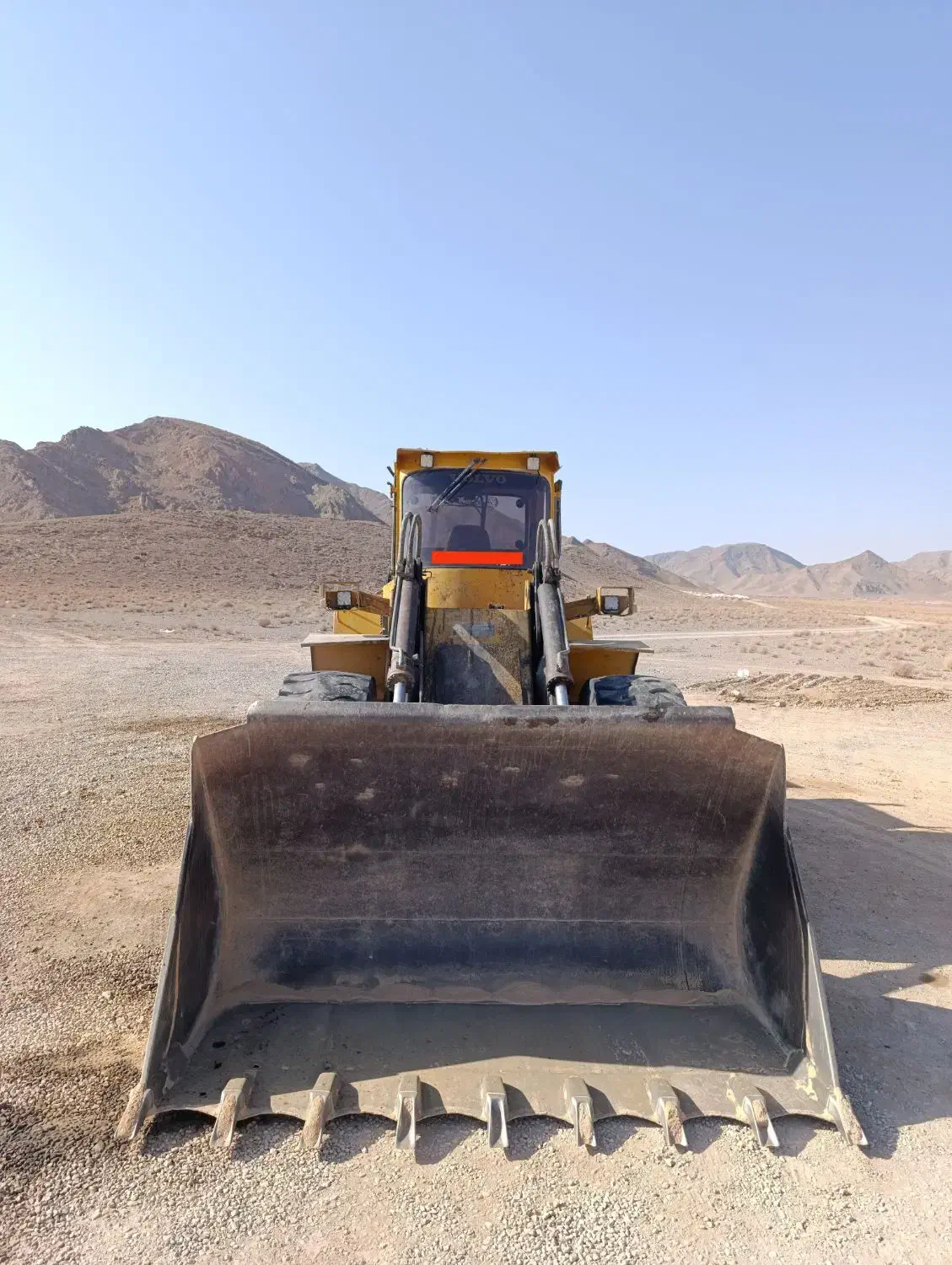 لودر ولوو L120|خودرو سنگین|آباده, |دیوار