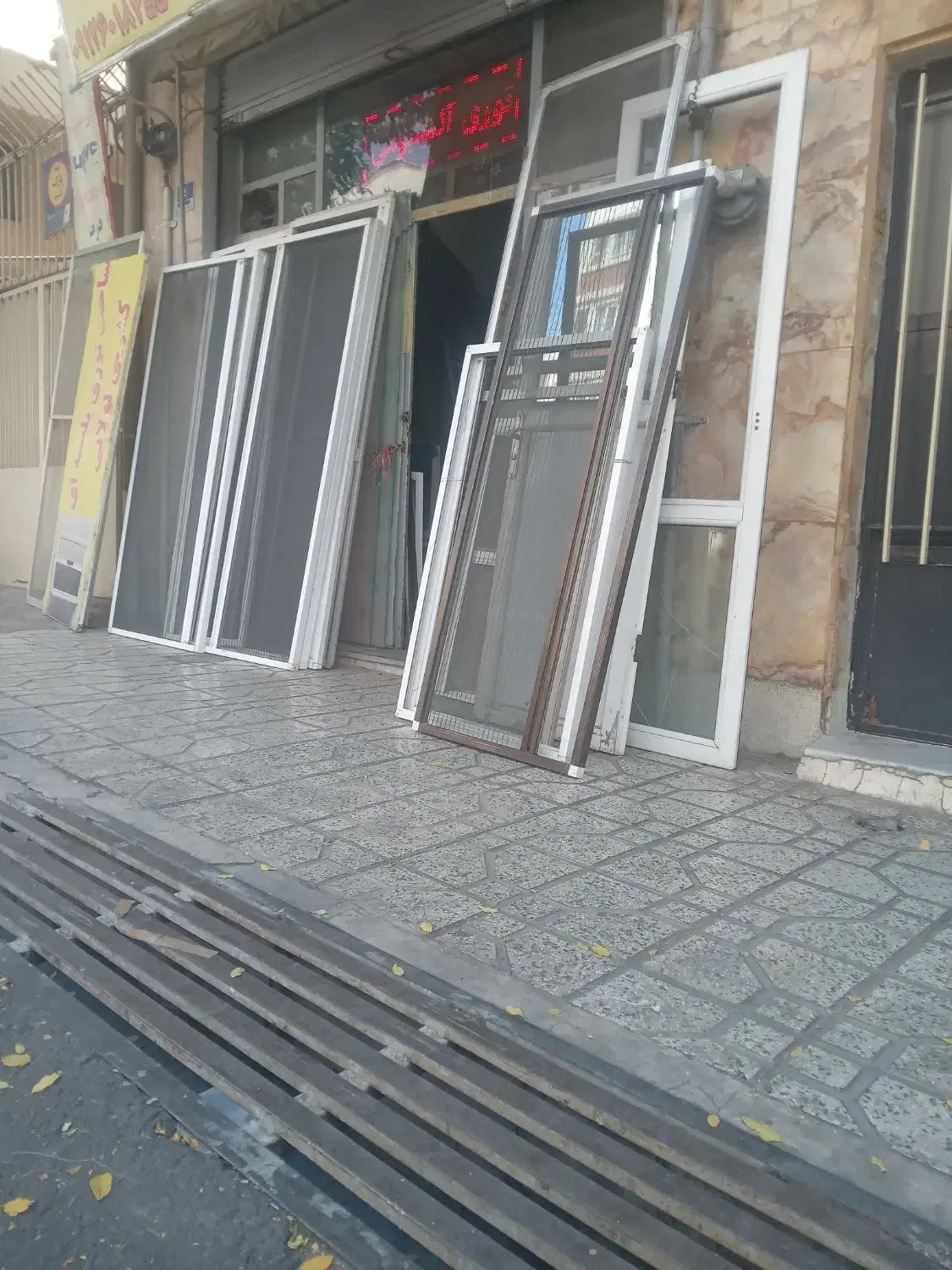 ساخت توری های پیلسه.پنجره دوجداره|خدمات پیشه و مهارت|تهران, نارمک|دیوار