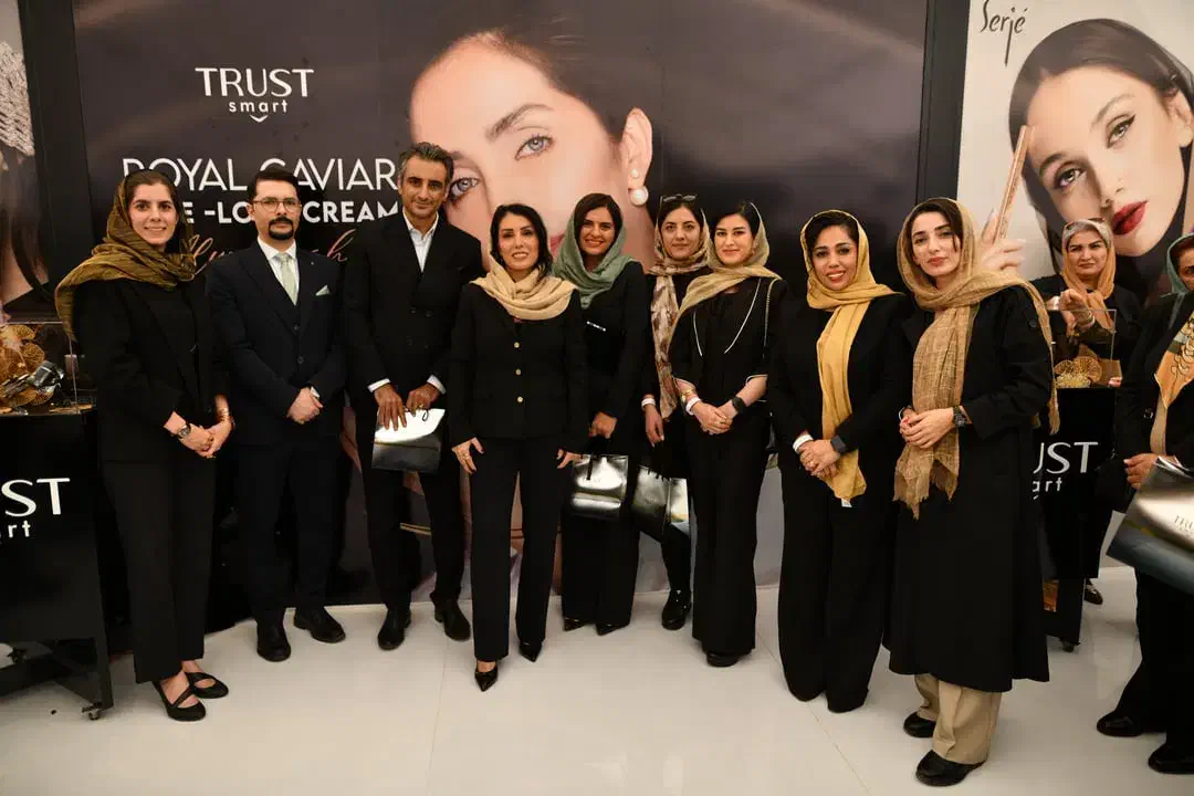 کار در منزل فقط با موبایل  برای خانم ها|استخدام بازاریابی و فروش|کرمانشاه, |دیوار