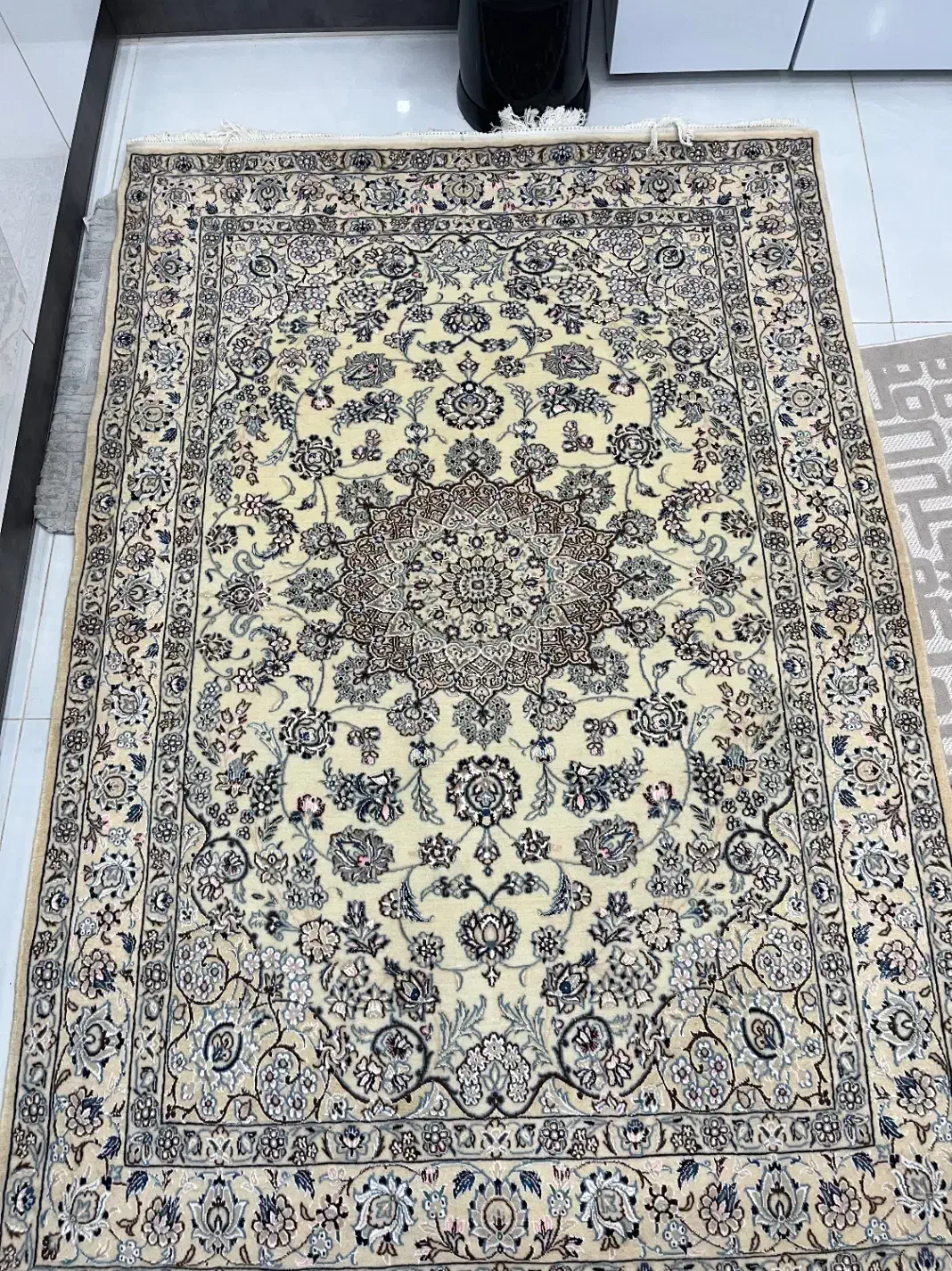 فرش دست بافت نو|فرش|اصفهان, ملک|دیوار