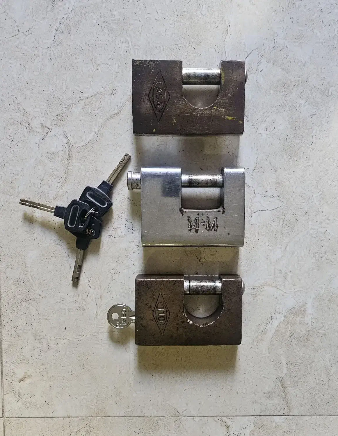 قفل کتابی|ابزارآلات|ابهر, |دیوار