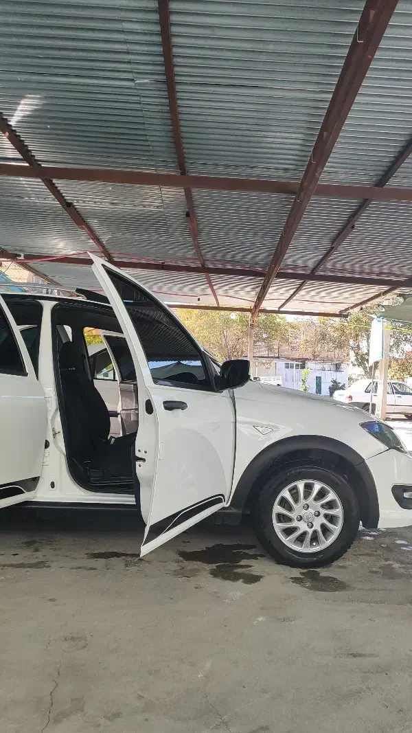 کوییک تمیز مدل 1404 gxL سفید مشکی|خودرو سواری و وانت|دهدشت, |دیوار