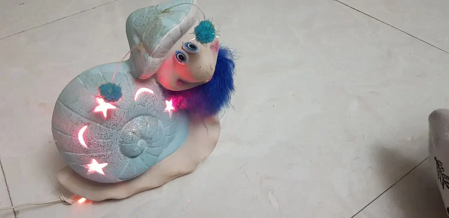 چراغ خواب|چراغ خواب و آباژور|شیراز, کلاهدوز|دیوار