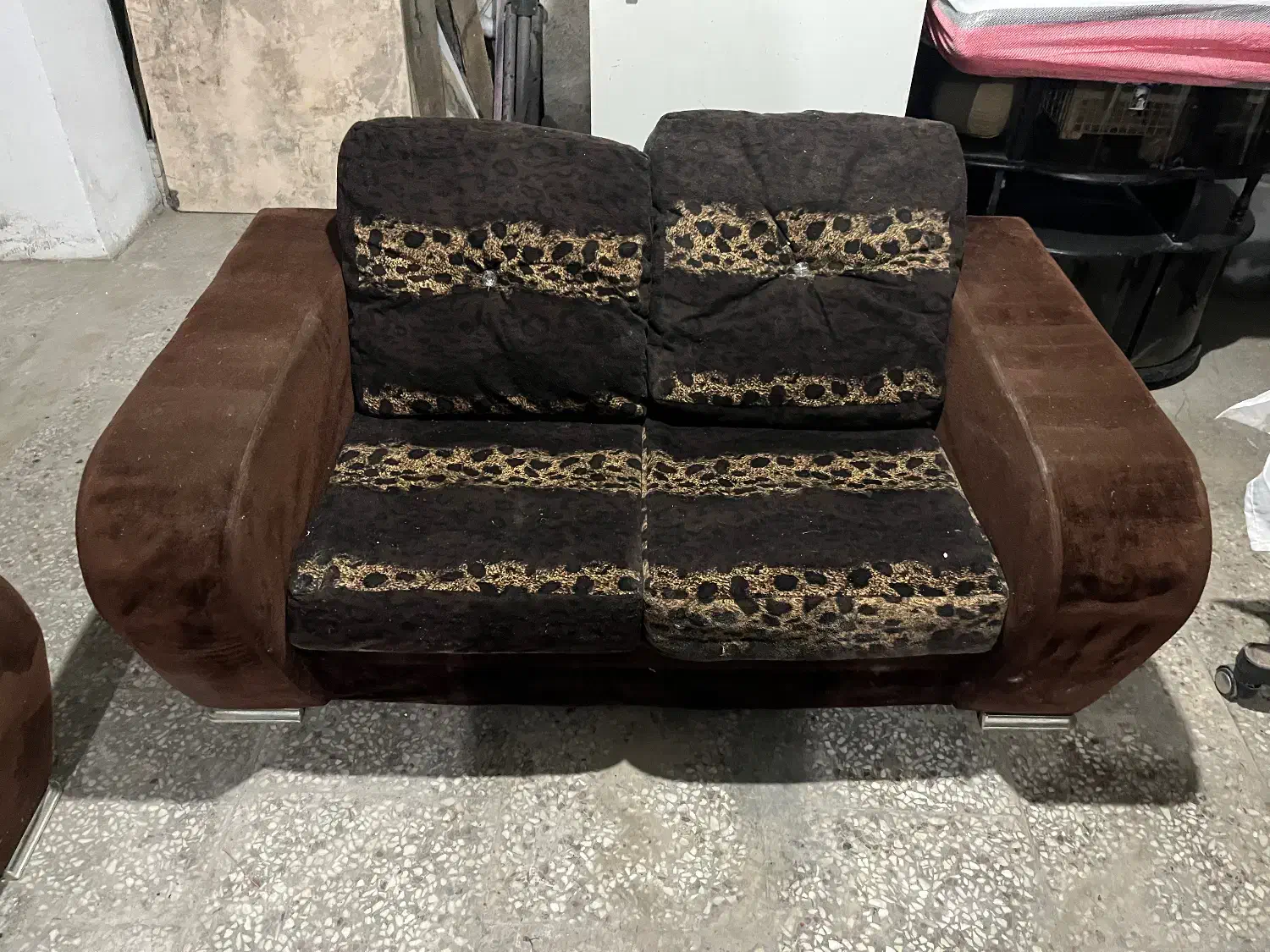 مبل هفت نفره|مبلمان خانگی و میز عسلی|نور, |دیوار